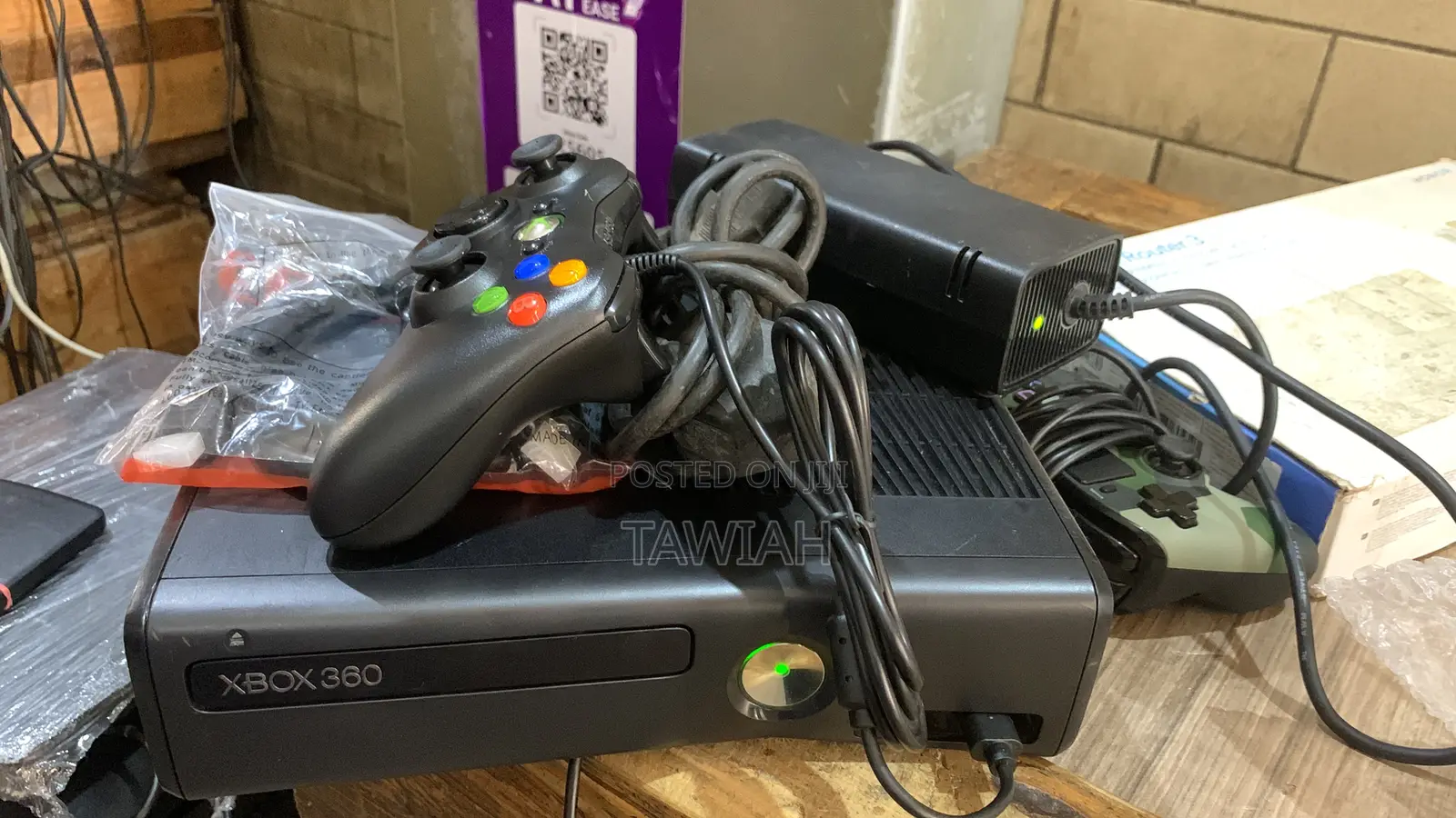 Xbox 360 Slim With Games