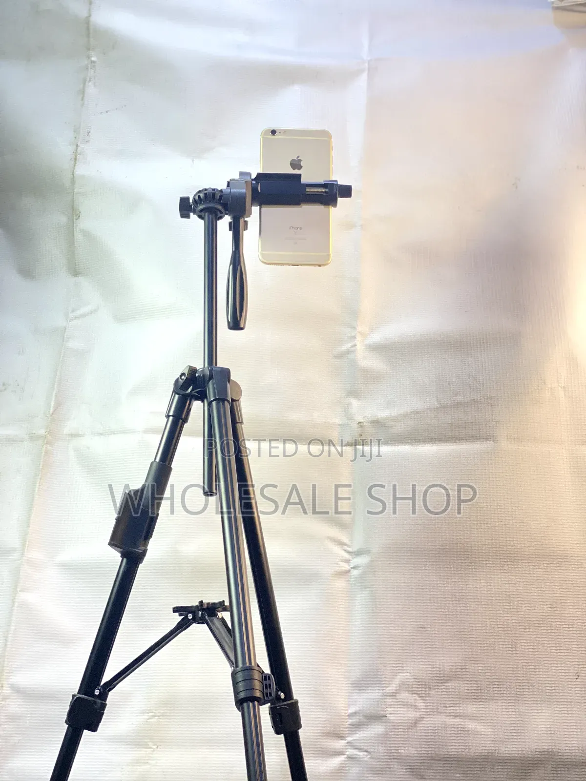Tripod Stand (Phones, Tablets and Cameras