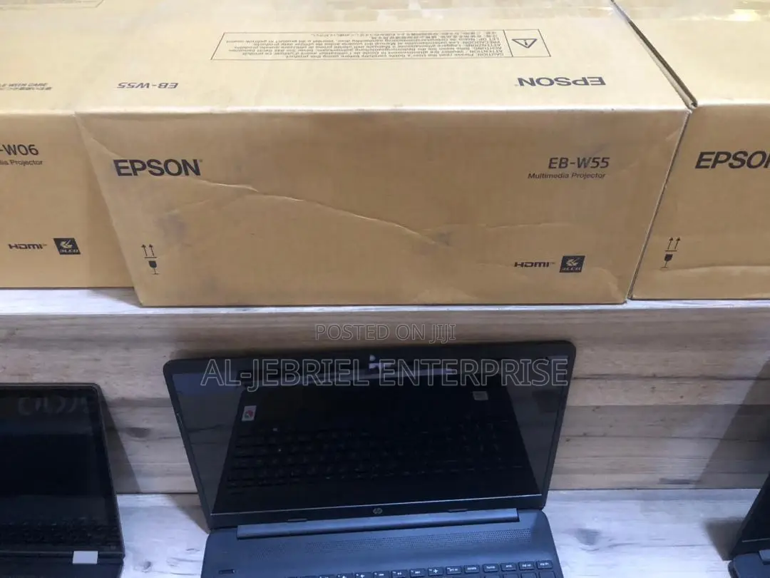 Epson Eb-W55 Projector (4000 Lumens) Wifi