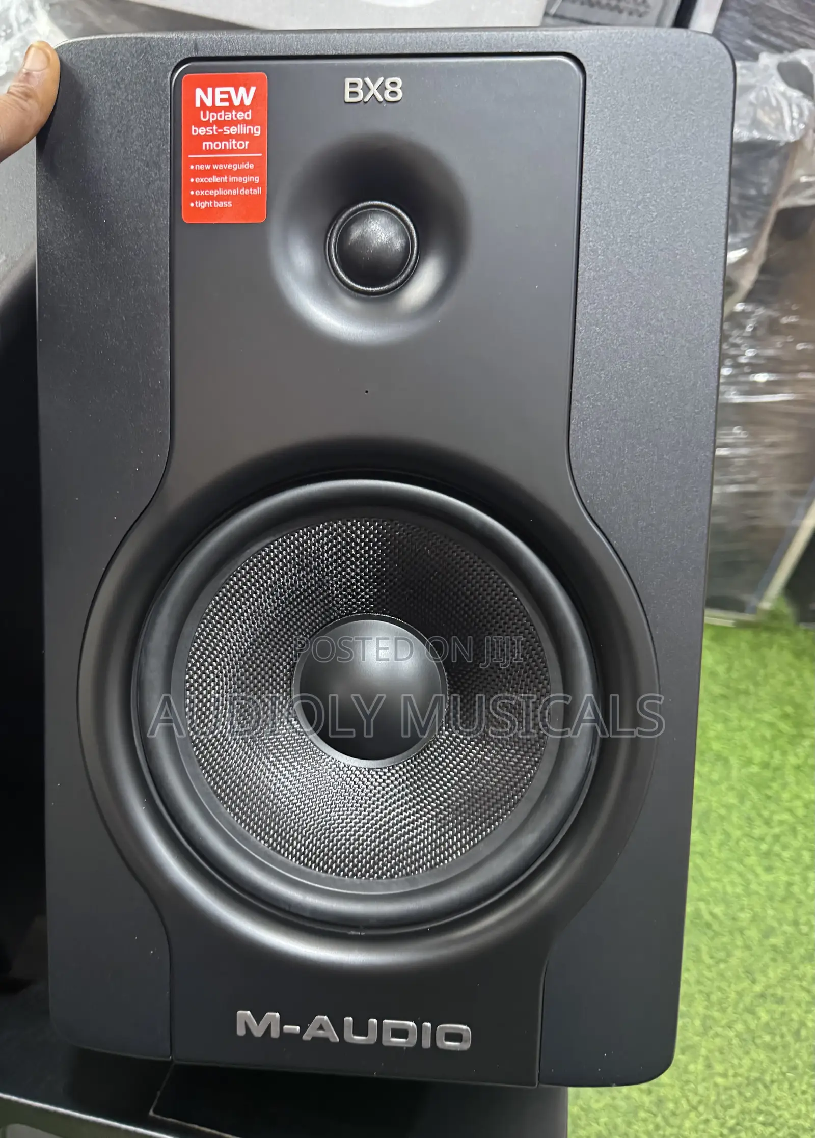 M- Audio/Bx8 D2 Nest Generation 1300watt Studio Monitor