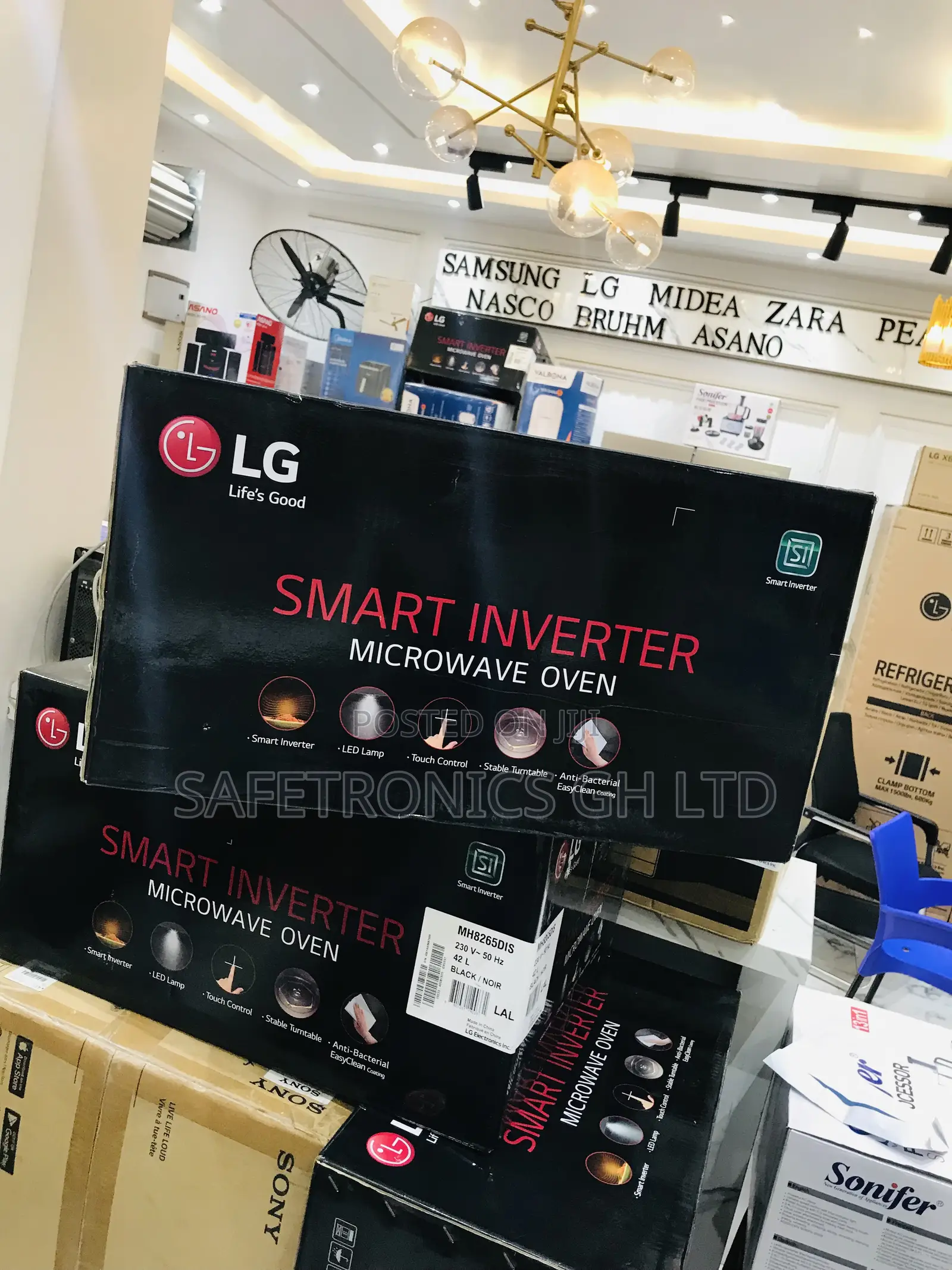 Accurate Neat Countertop Lg 42 Liters Black Smart Touch