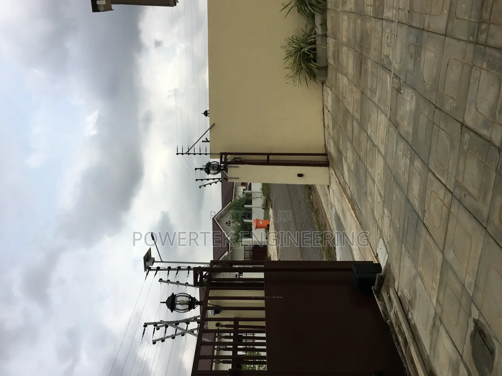 High Voltage Electric Fence
