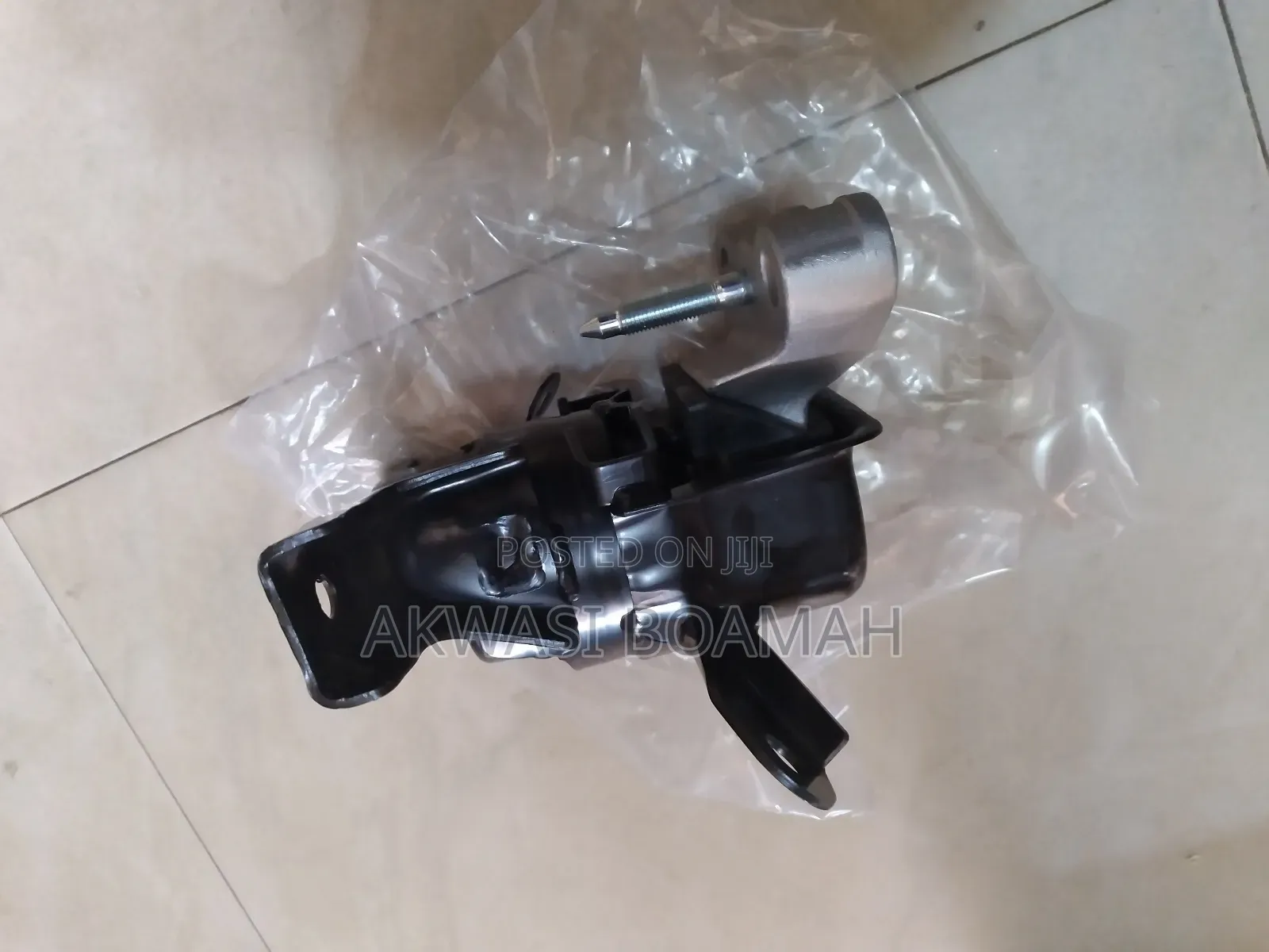 Toyota Corolla 2010 Engine Mount 1 Pc
