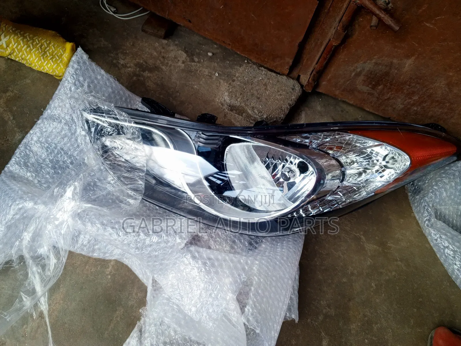 (1set)Hyundai Elantra Headlights 2011,2012,2013