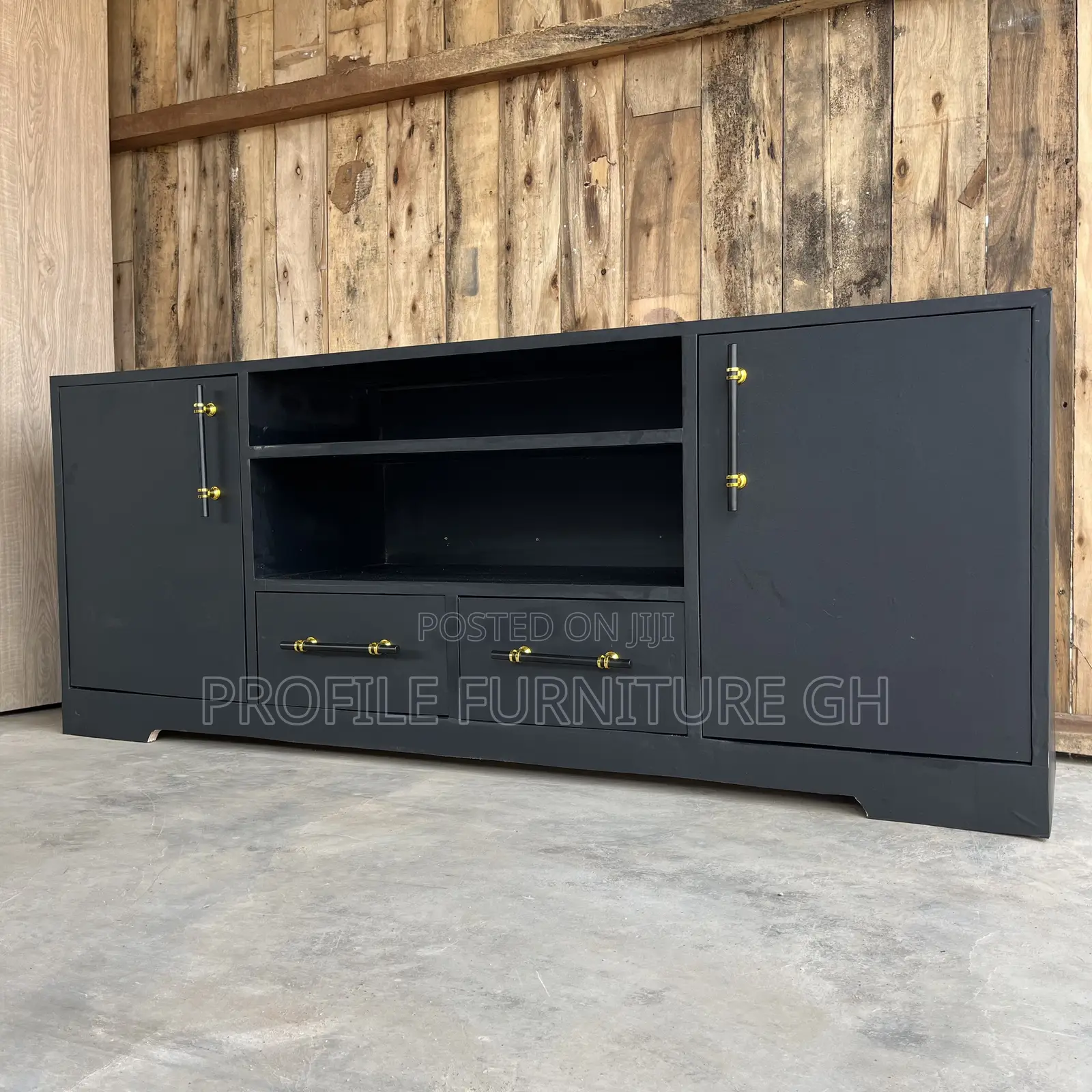 Chic Amzing Strong Tv Stand// Luxurious And Durable
