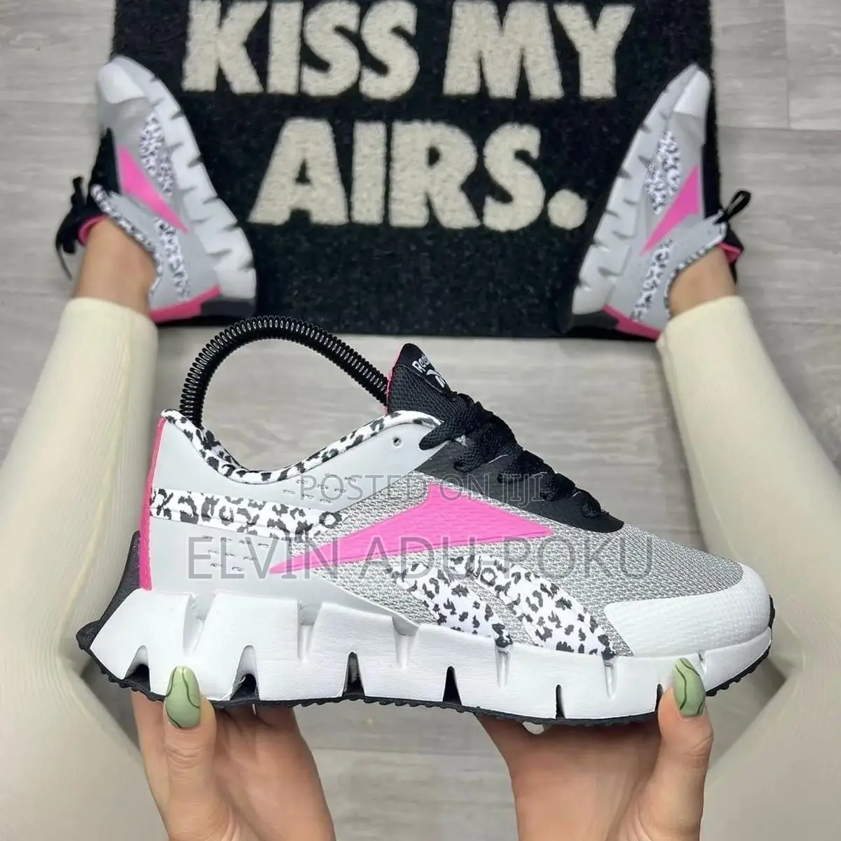 Reebok Ladies Dynamica “ Noir Chalk Gum”