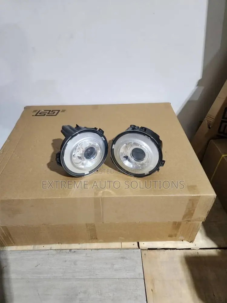 Mercedes Benz G Wagon W463 Headlight  Right Left
