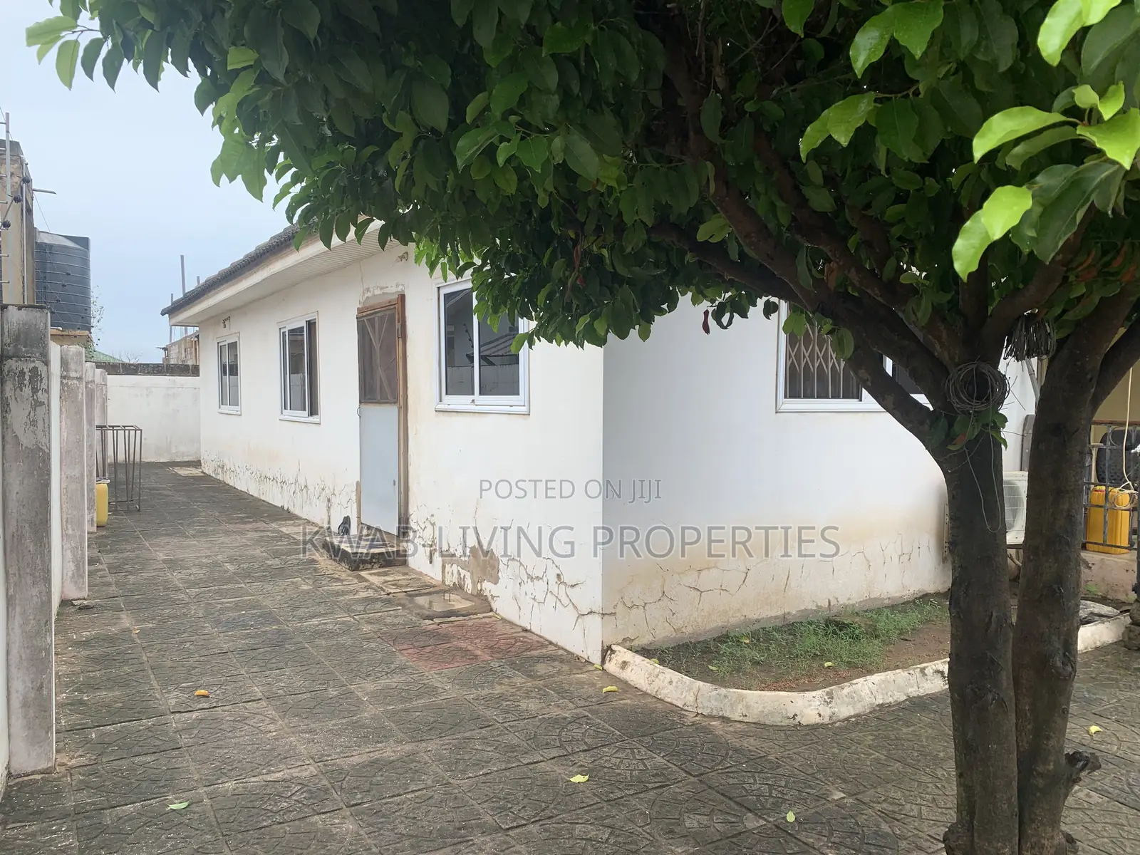 3bdrm House in Oyarifa for sale