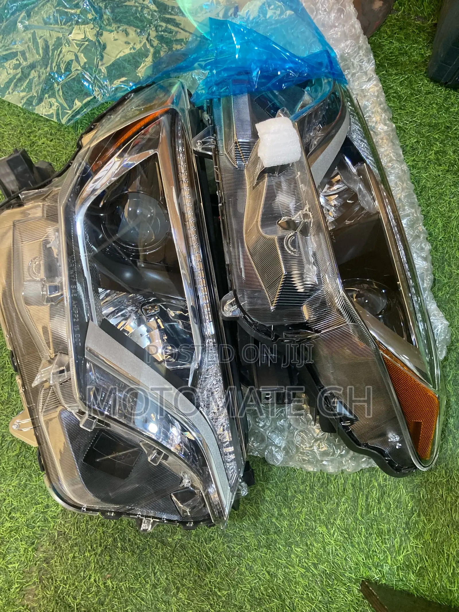 Rav4 2016 Headlight Pair