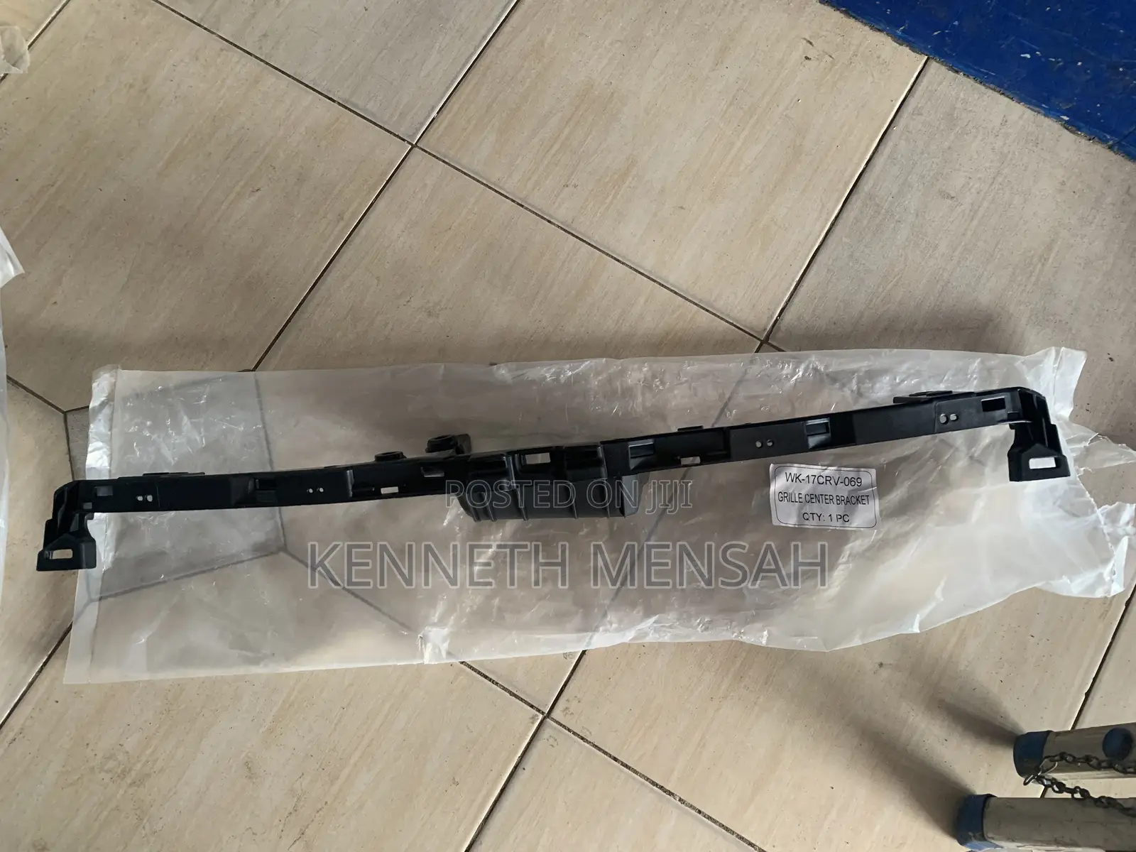 Honda Cr-v 2017-2019 Grill Bracket