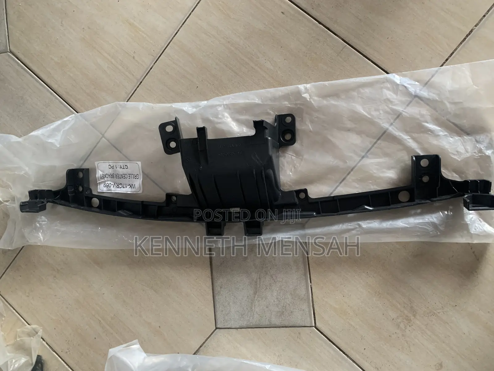 Honda Cr-v 2017-2019 Grill Bracket