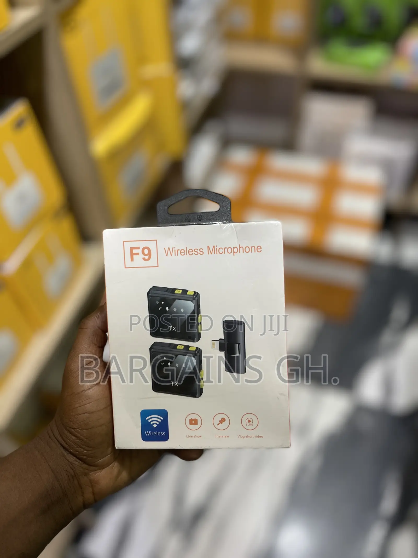 F9 Lavalier Wireless Microphone for iPhone and Type-C(2in1)
