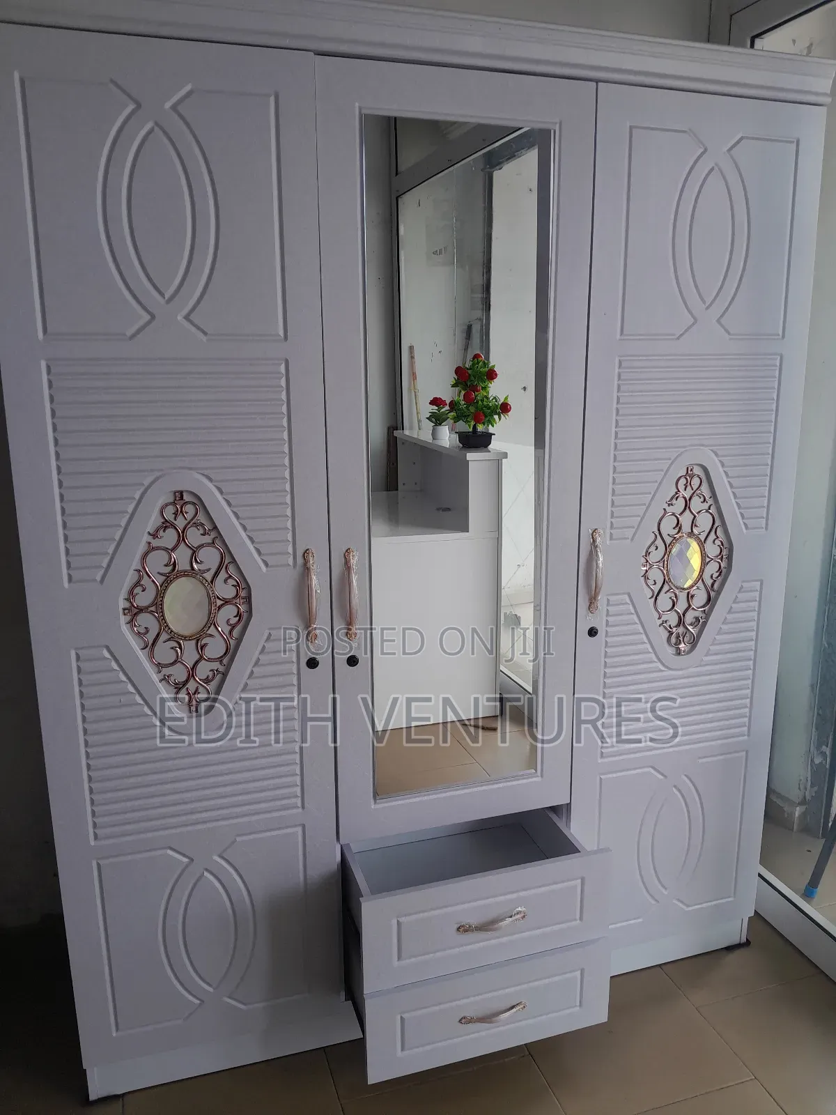 Chiffonner Wardrobe