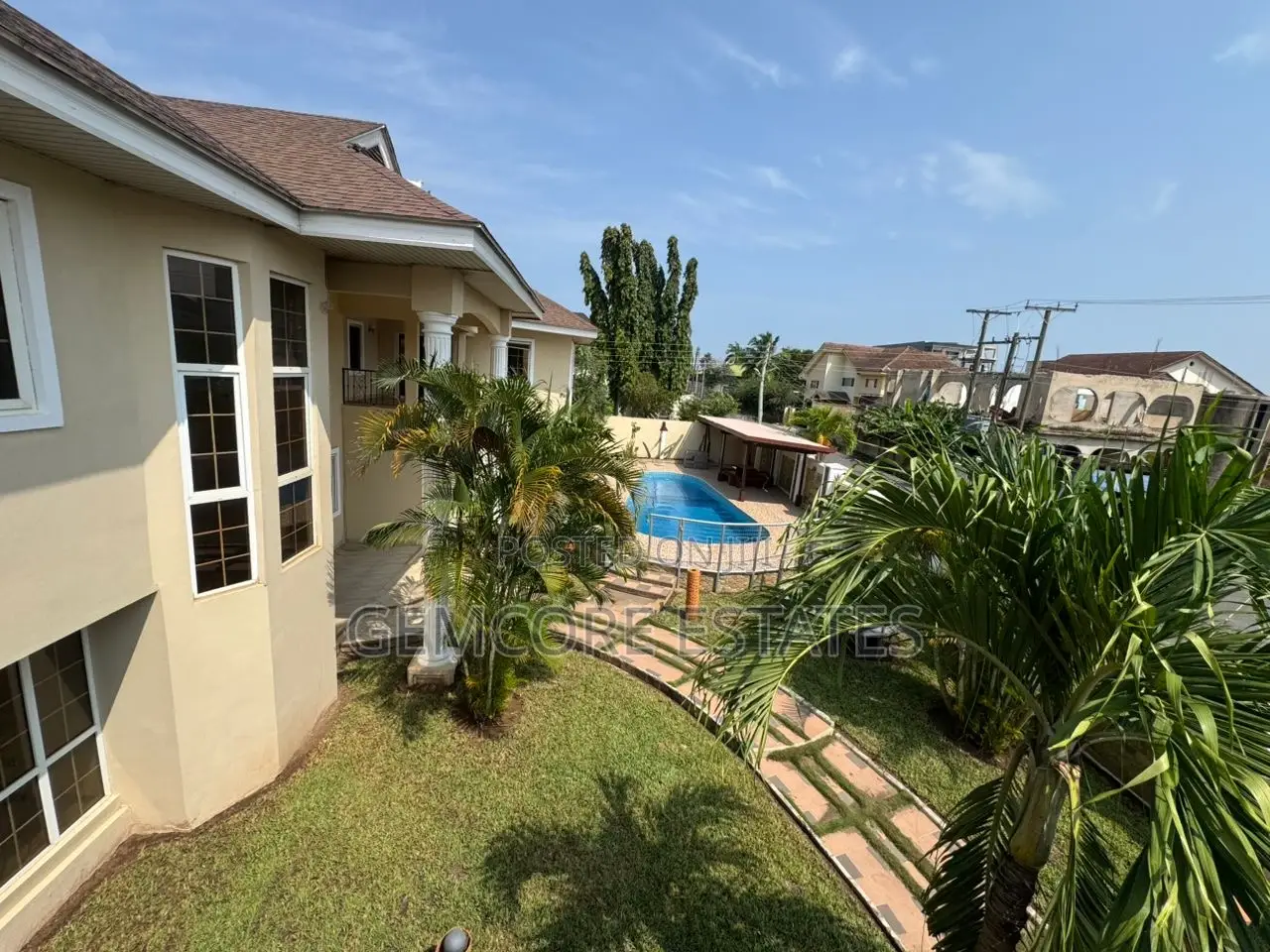 6bdrm House in East Legon for sale
