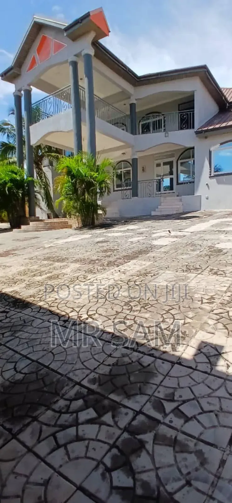 20bdrm House in Sam Properties, West Hills Mall Area for rent
