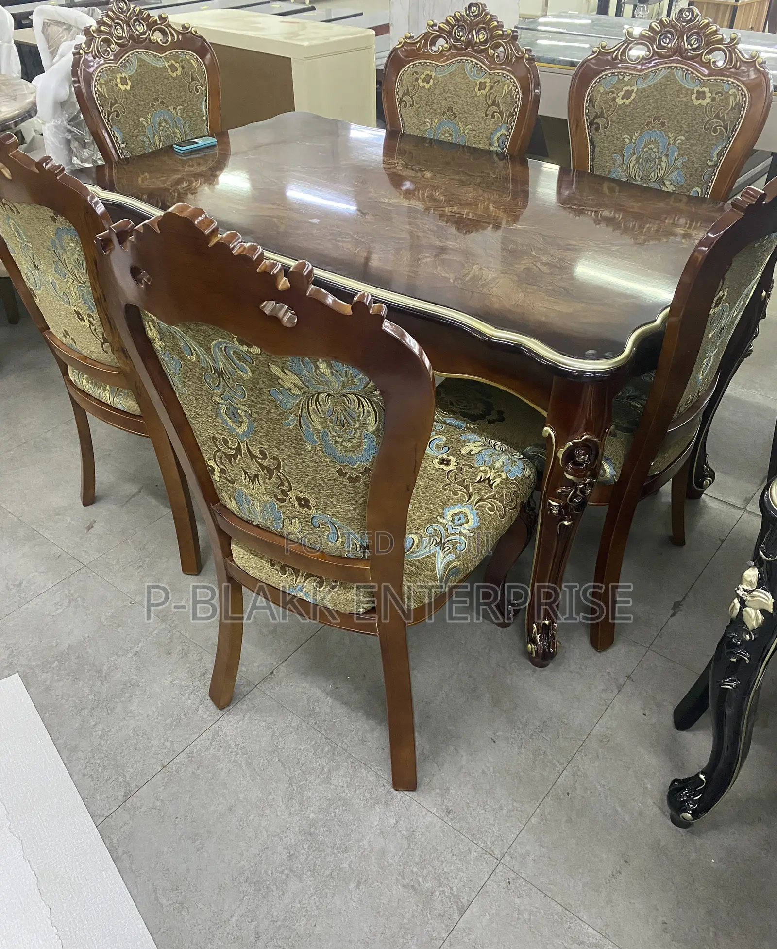 Executive Royal Wooden Dining Table Set