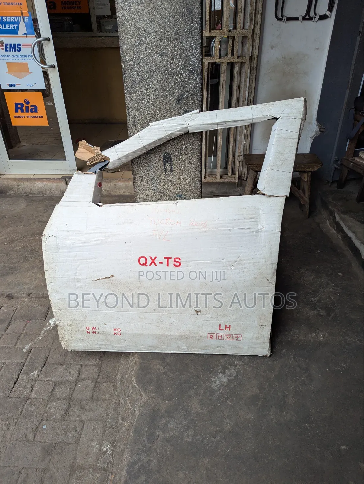 Hyundai Tucson 2016,2017,2018,2019,2020 Front Door