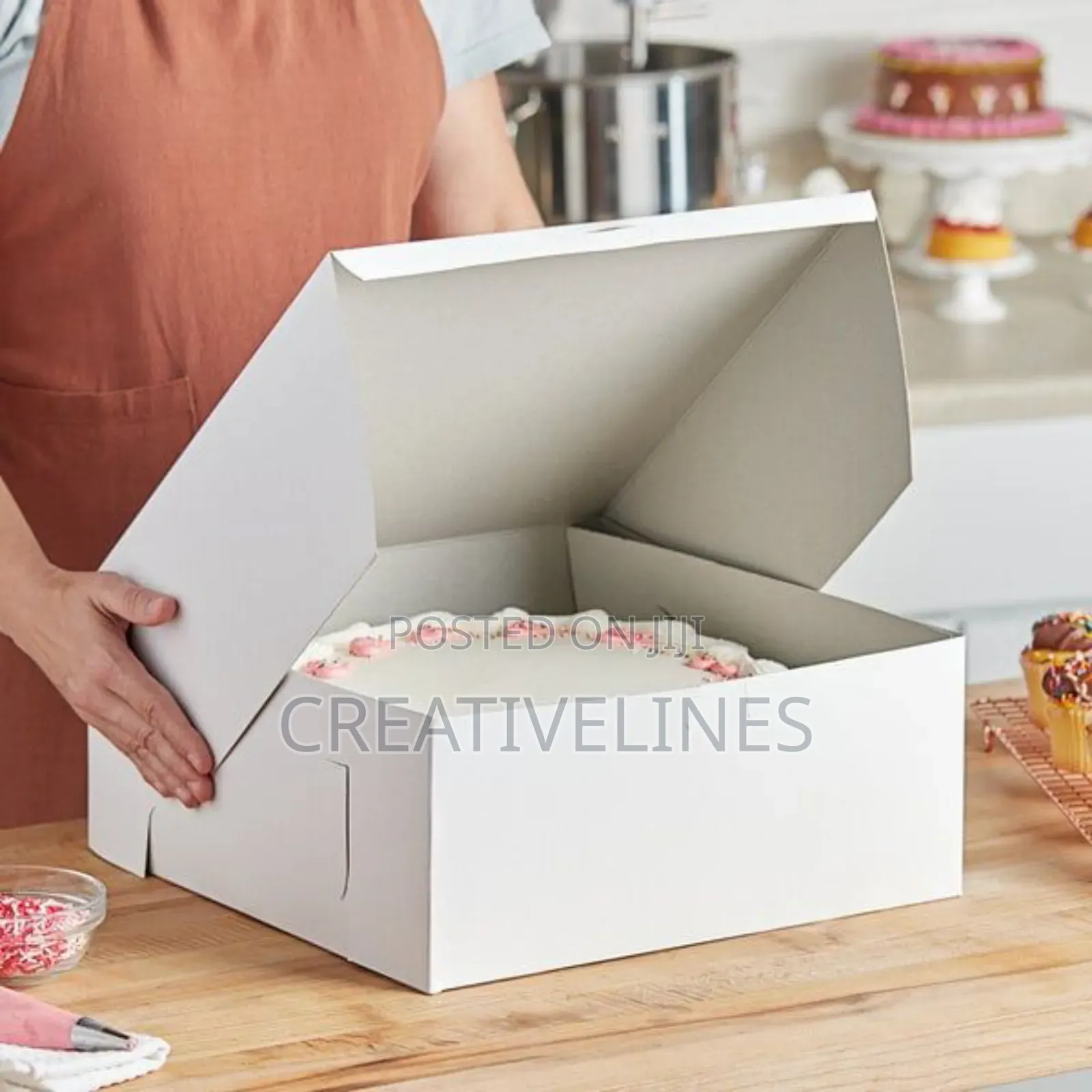 Self-Locking Cake Boxes