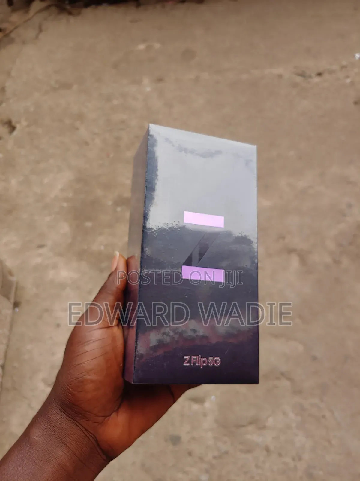 New Samsung Galaxy Z Flip 256 GB Gold
