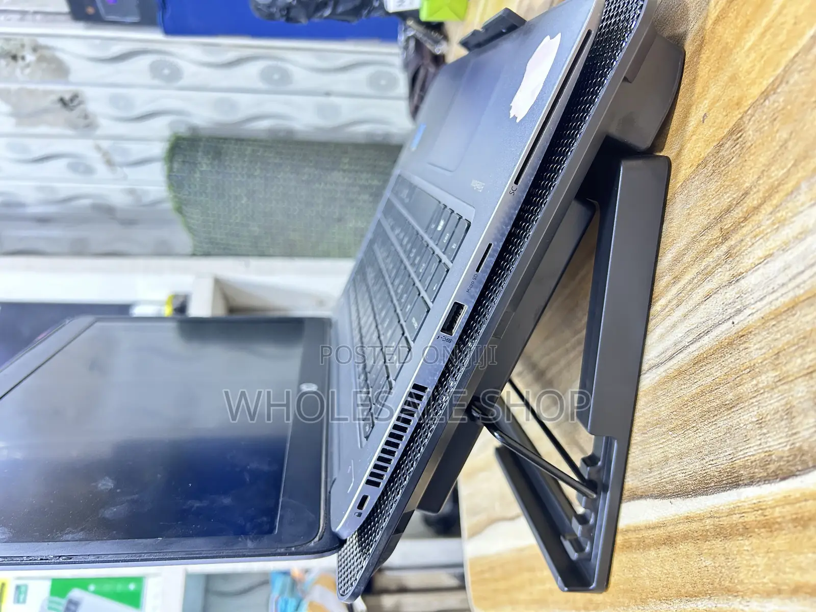Cooling Pad /Stand ( Laptop Cooler)