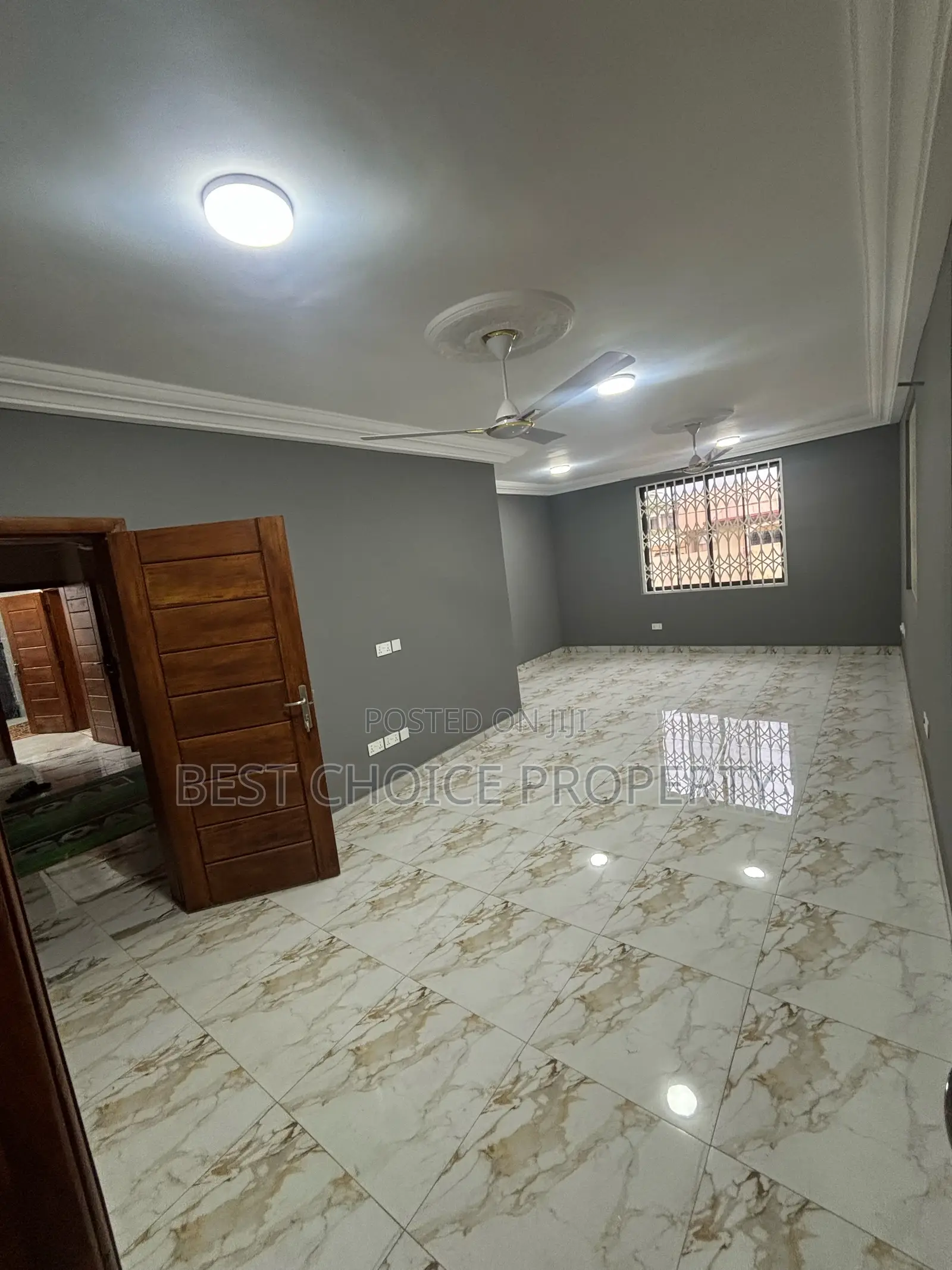 3bdrm Apartment in Community 8 Police, Lake Side Estate for rent