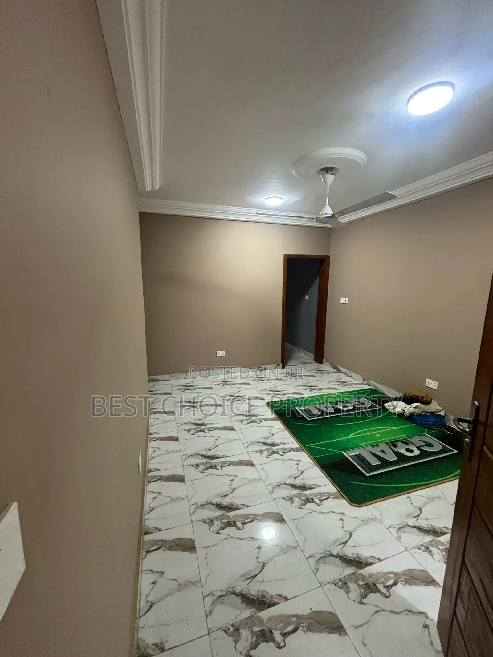 3bdrm Apartment in Community 8 Police, Lake Side Estate for rent