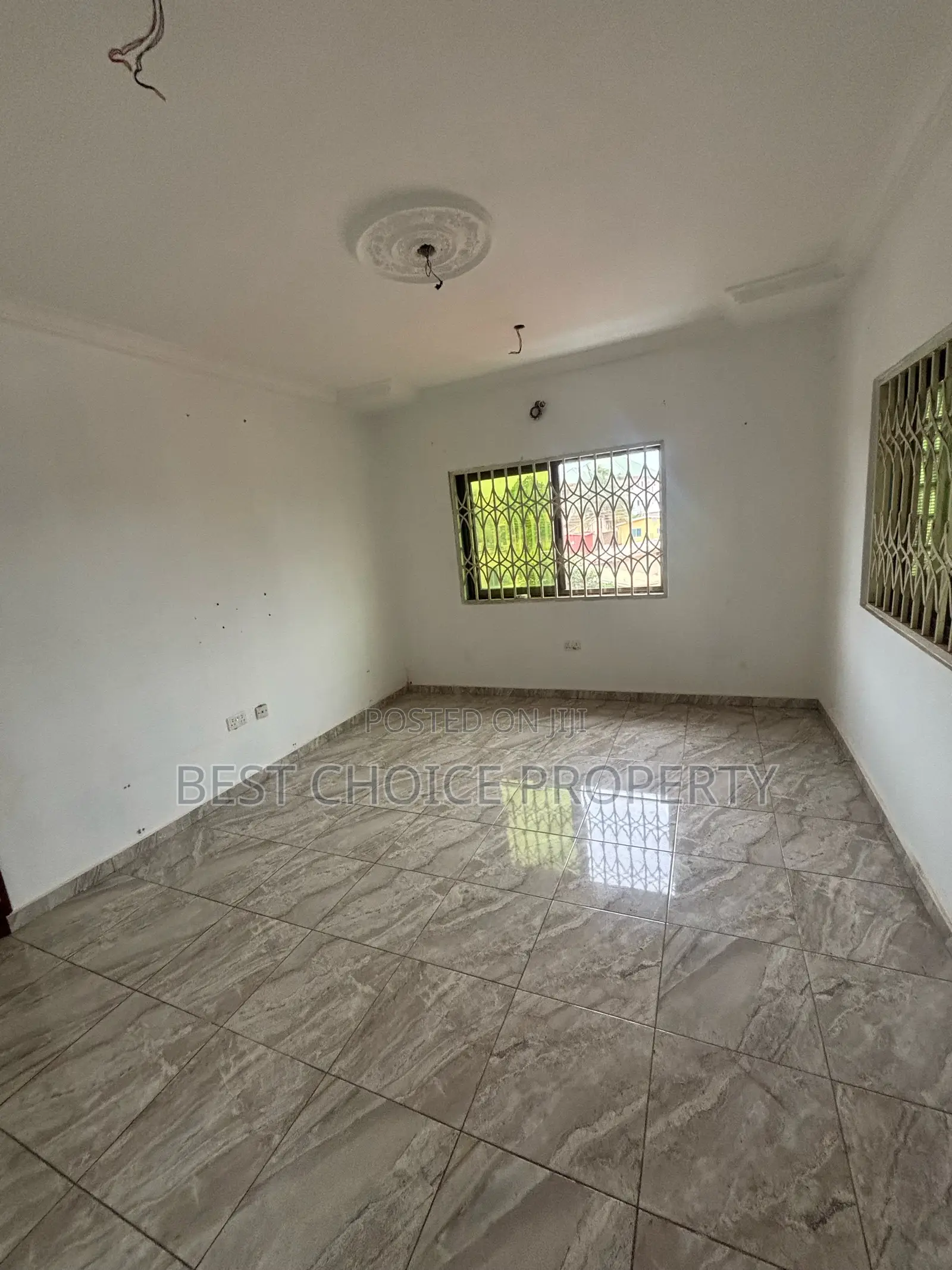 1bdrm Apartment in Adenta Survive, Frafraha for rent