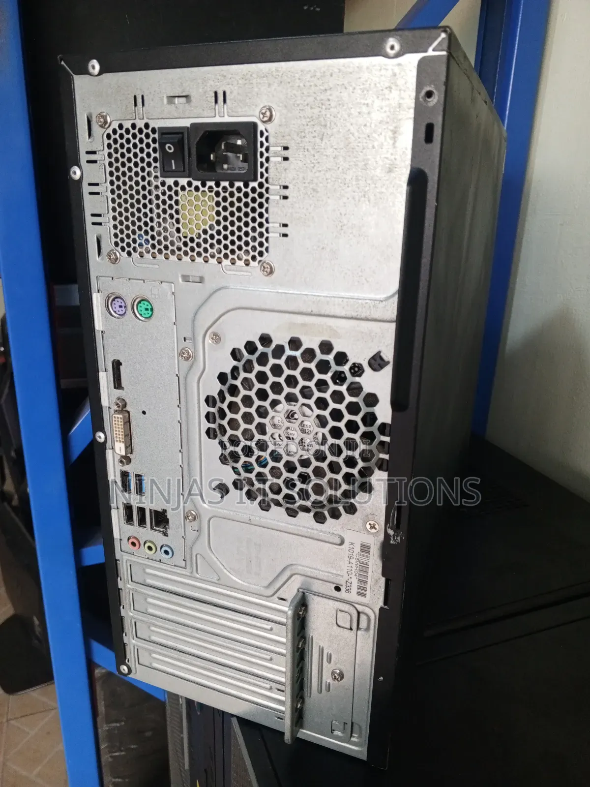 Desktop Computer Fujitsu Esprimo P557/E85+ 8GB Intel Core I5 HDD 500GB