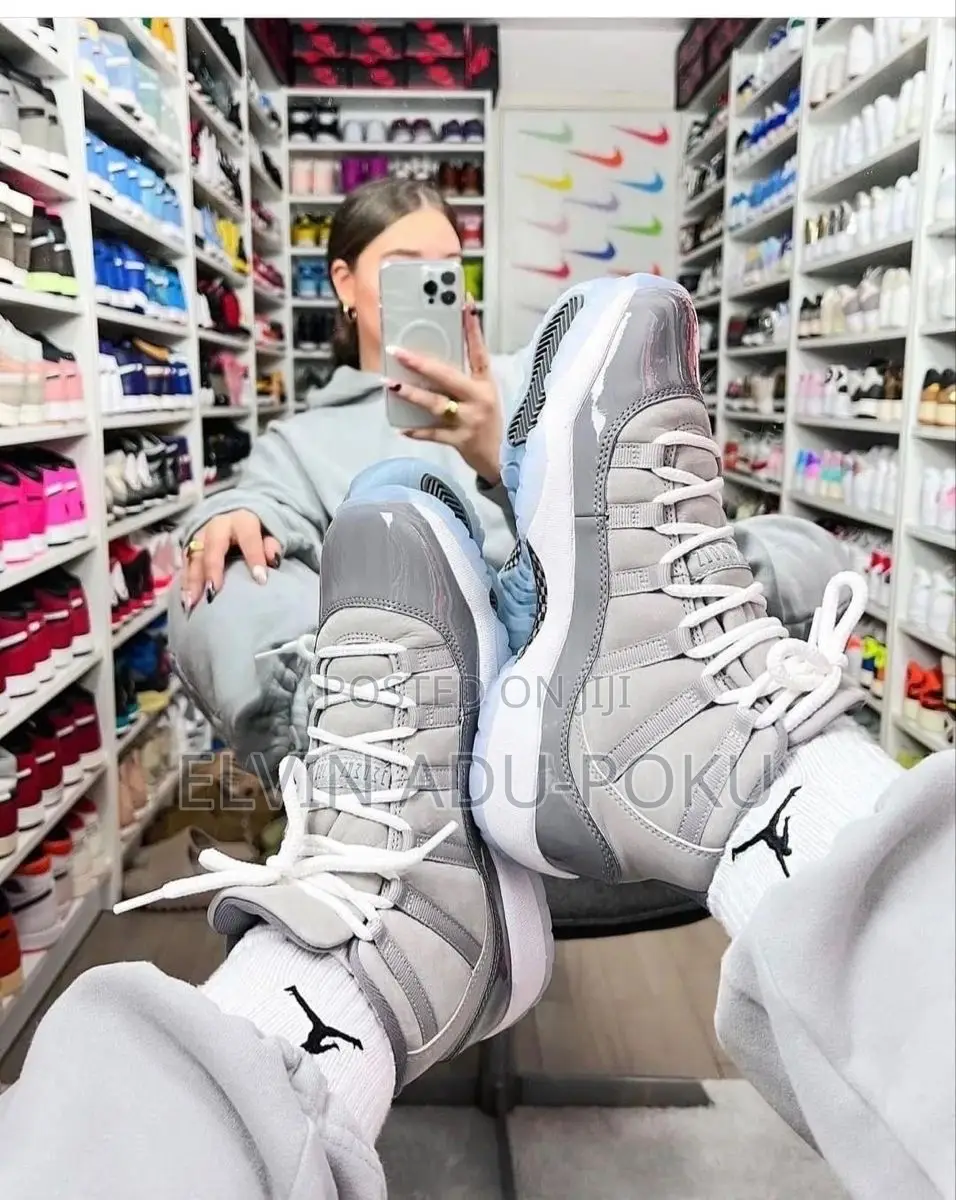 Air Jordan 11 Retro "Cool Grey”