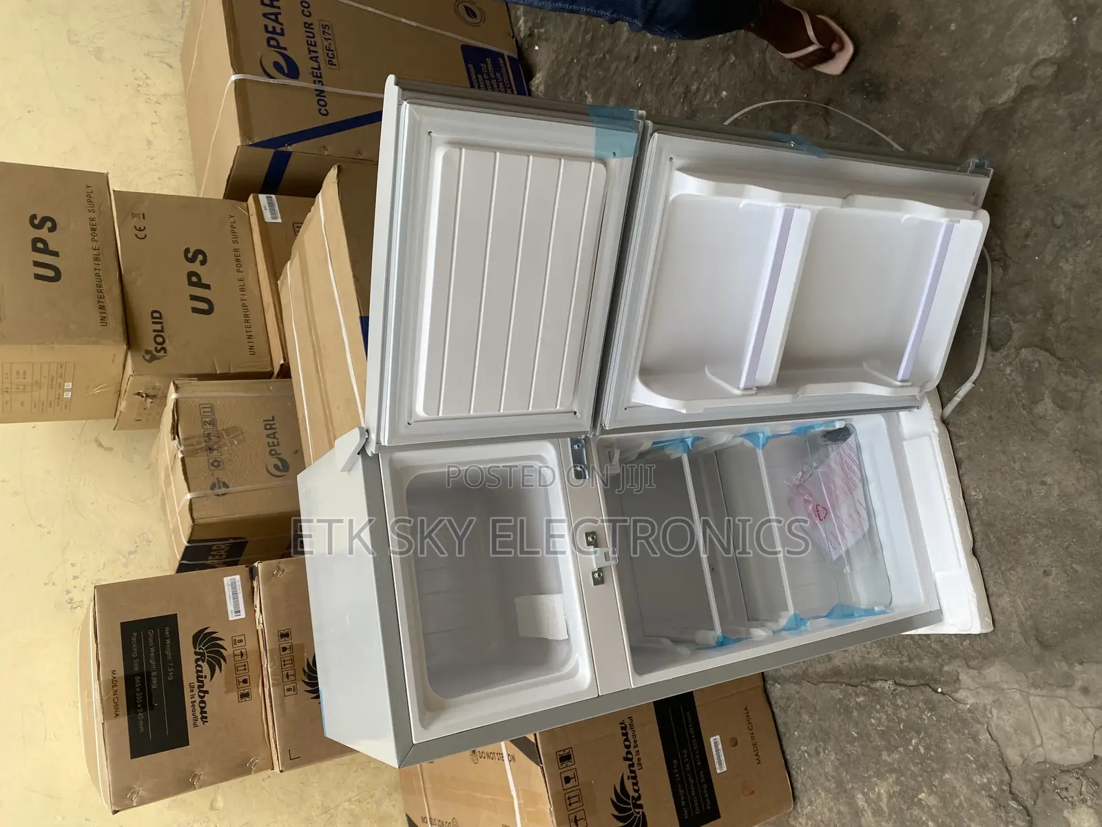 Quirky Zara 95liters Top Freezer Fridge