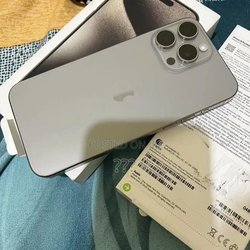 New Apple iPhone 15 Pro Max 256 GB Silver