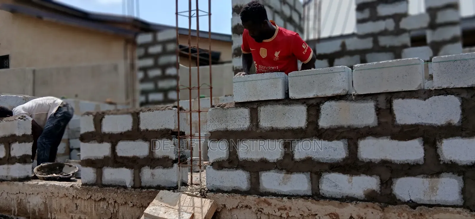 Are You Urgently Looking for a Building Contractor?