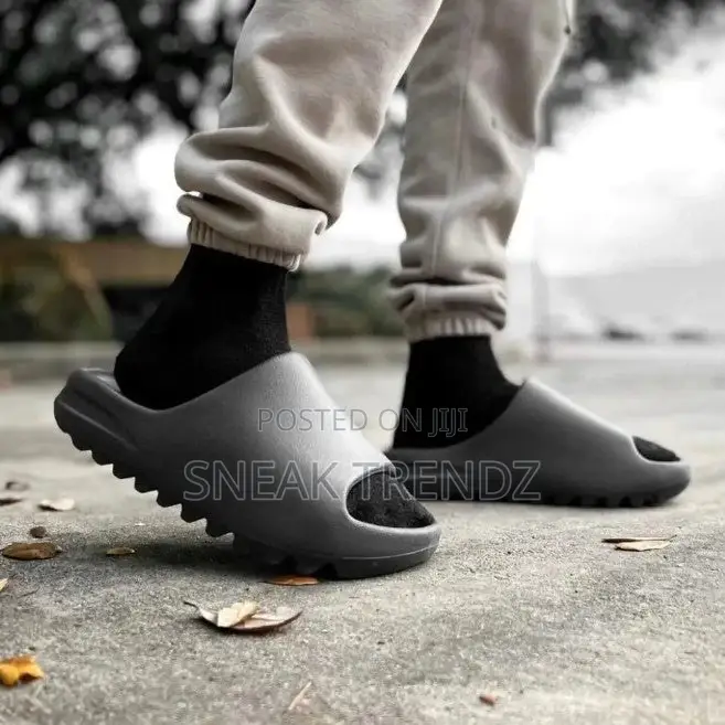 Original Adidas Yeezy Slide Allblack