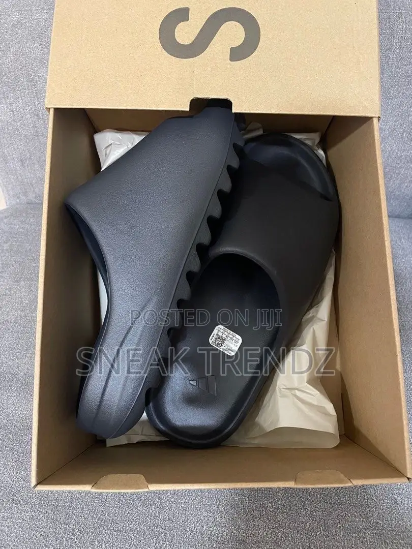 Original Adidas Yeezy Slide Allblack