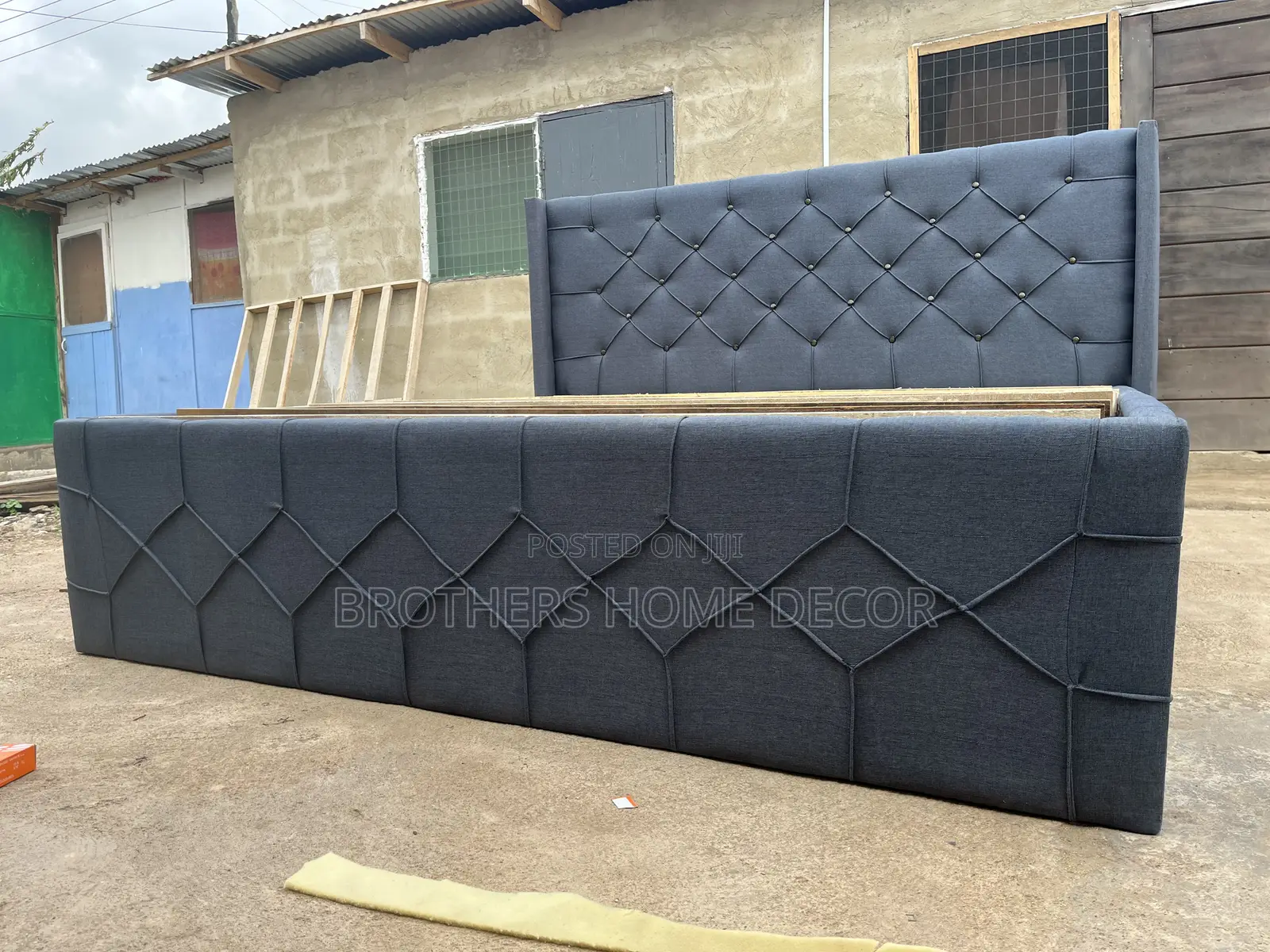 King Size 75x80 (Off White)  Bedframe// Very Strong
