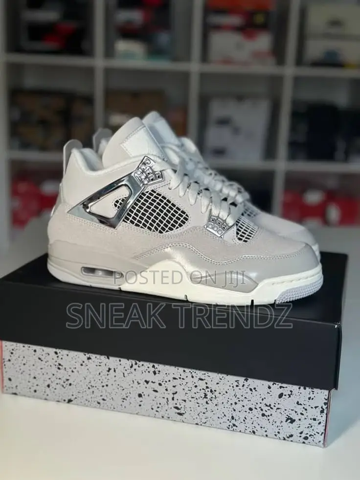 Air Jordan R4 Sliver