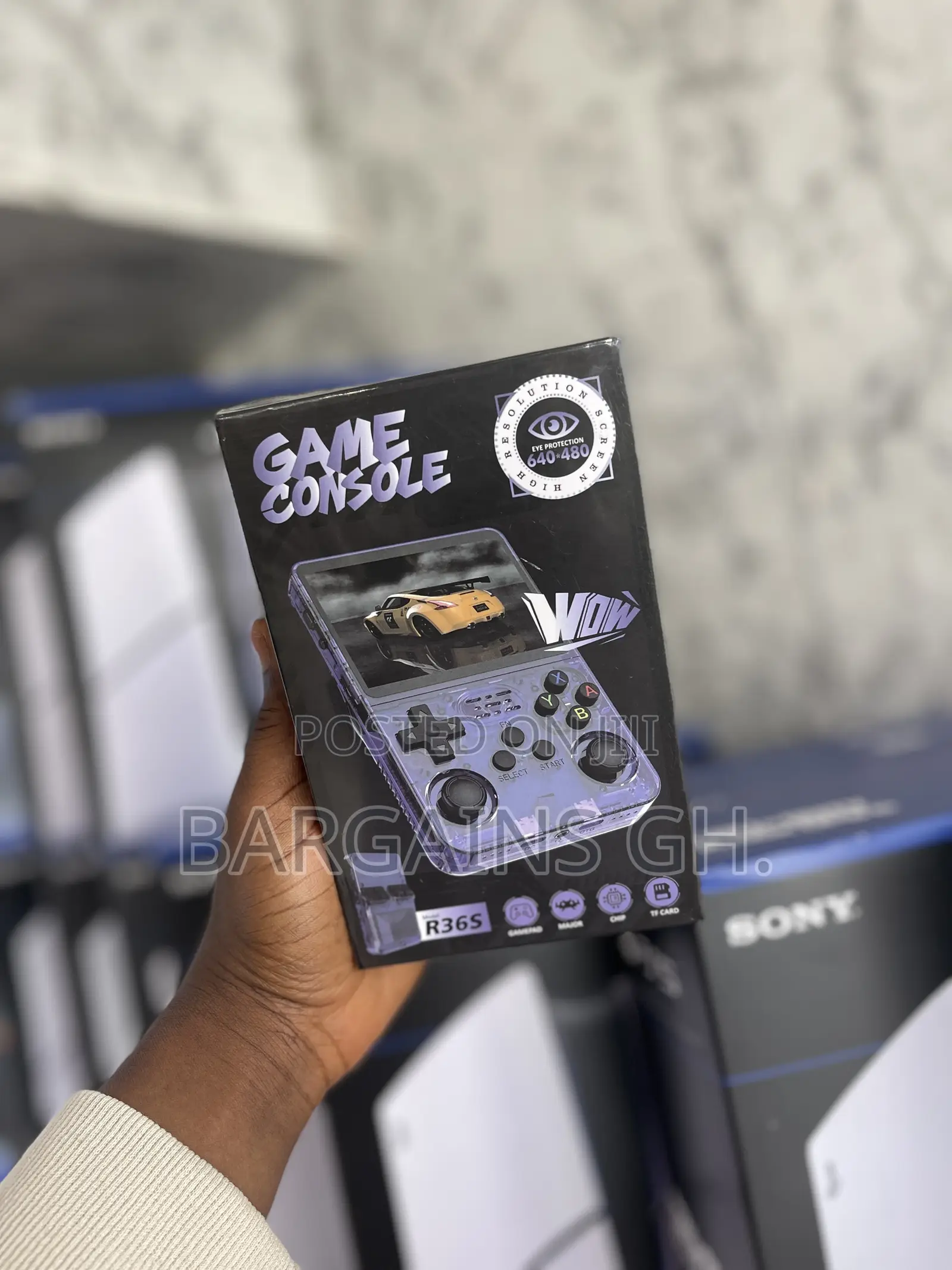 R36s Handheld Game Console