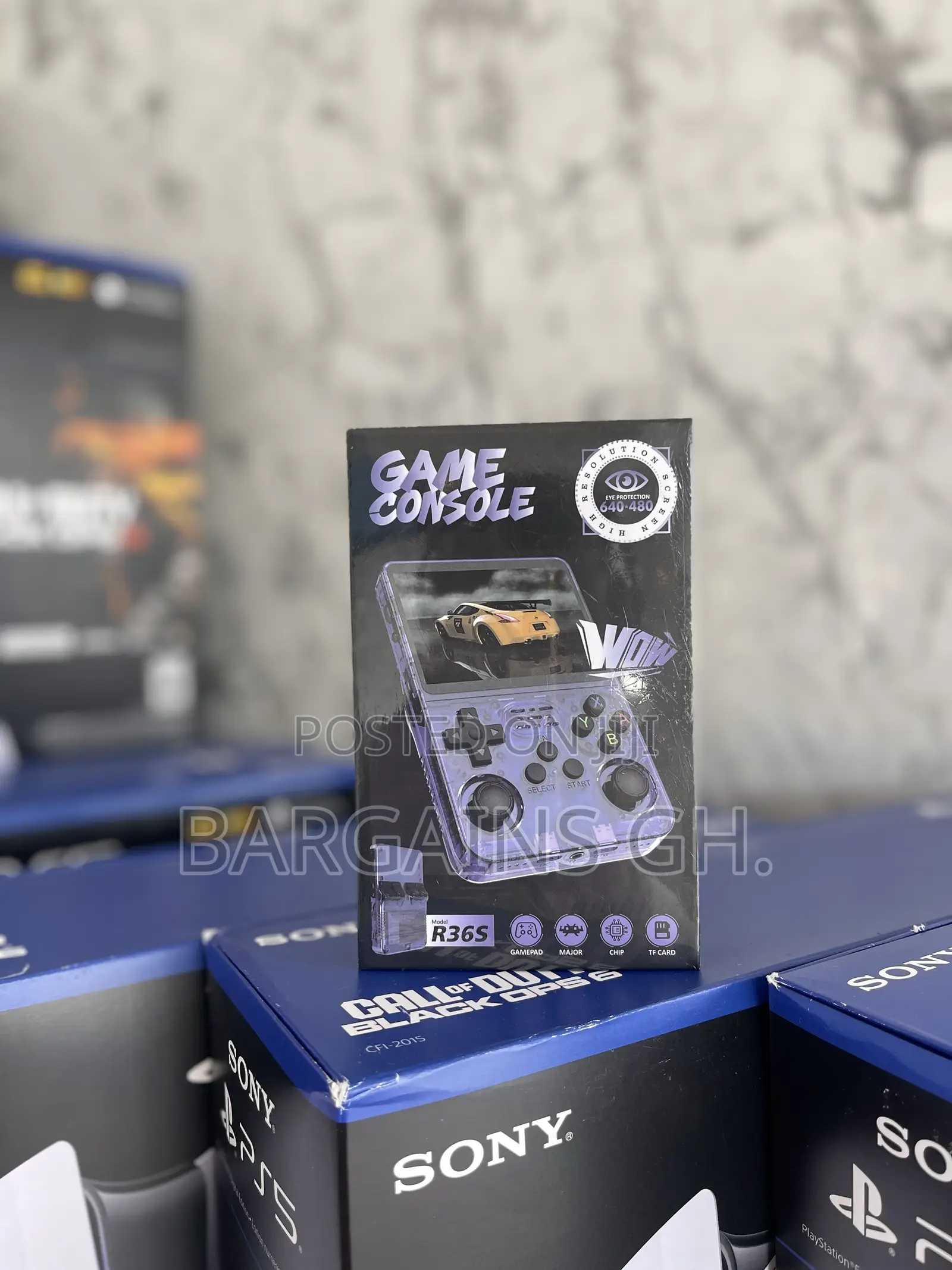 R36s Handheld Game Console