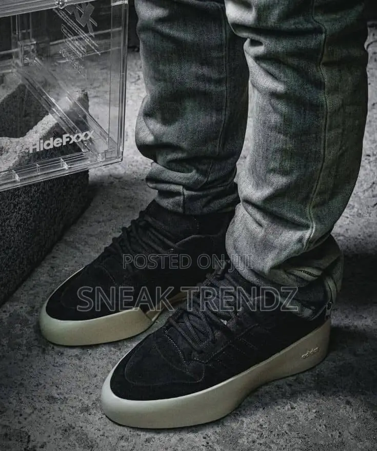 Adidas Fog Sneaker