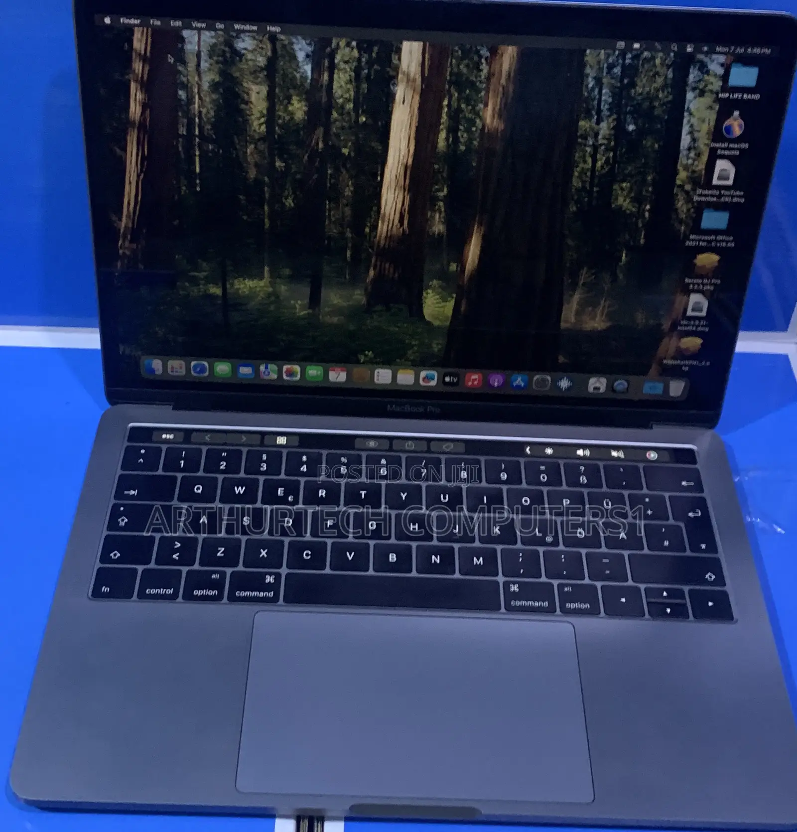 New Laptop Apple MacBook Pro 2019 16GB Intel Core I5 SSD 512GB