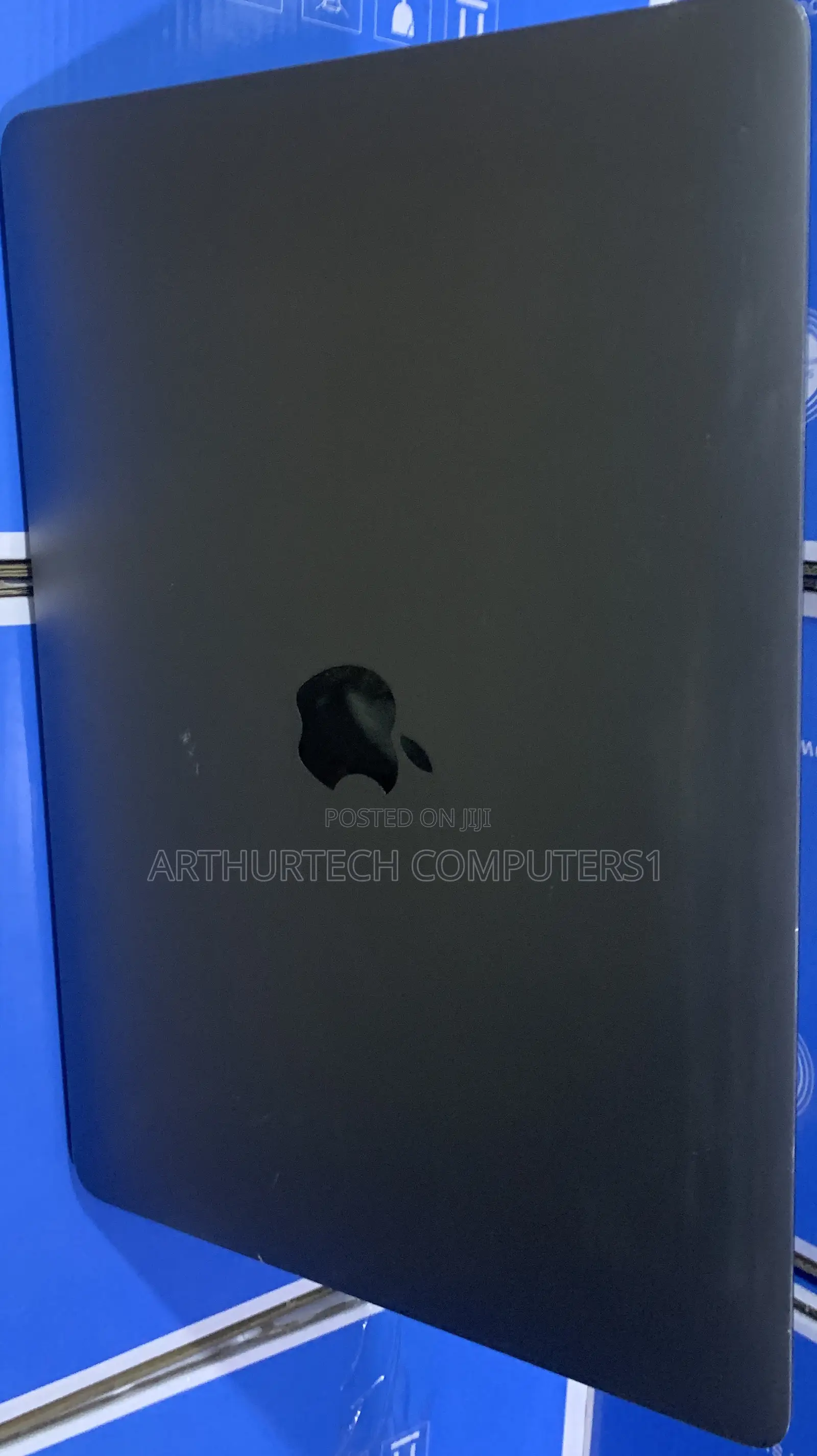 New Laptop Apple MacBook Pro 2019 16GB Intel Core I5 SSD 512GB