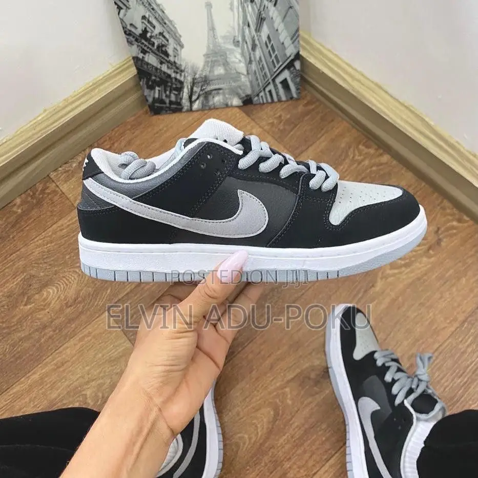 Nike Sb Dunk Low Pro "J-Pack - Shadow" Sneakers.