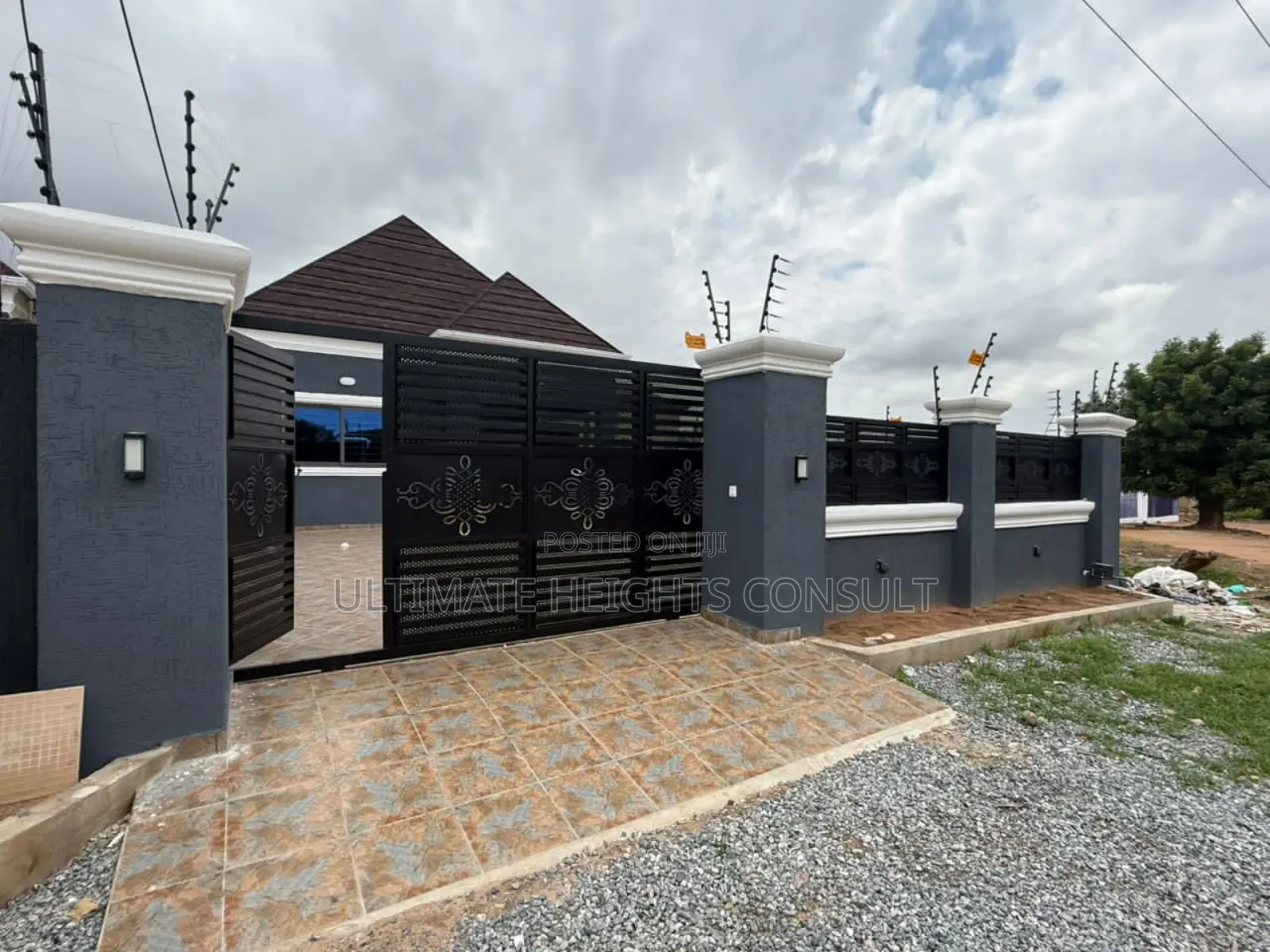 3bdrm House in Ablekuma Odumase for sale