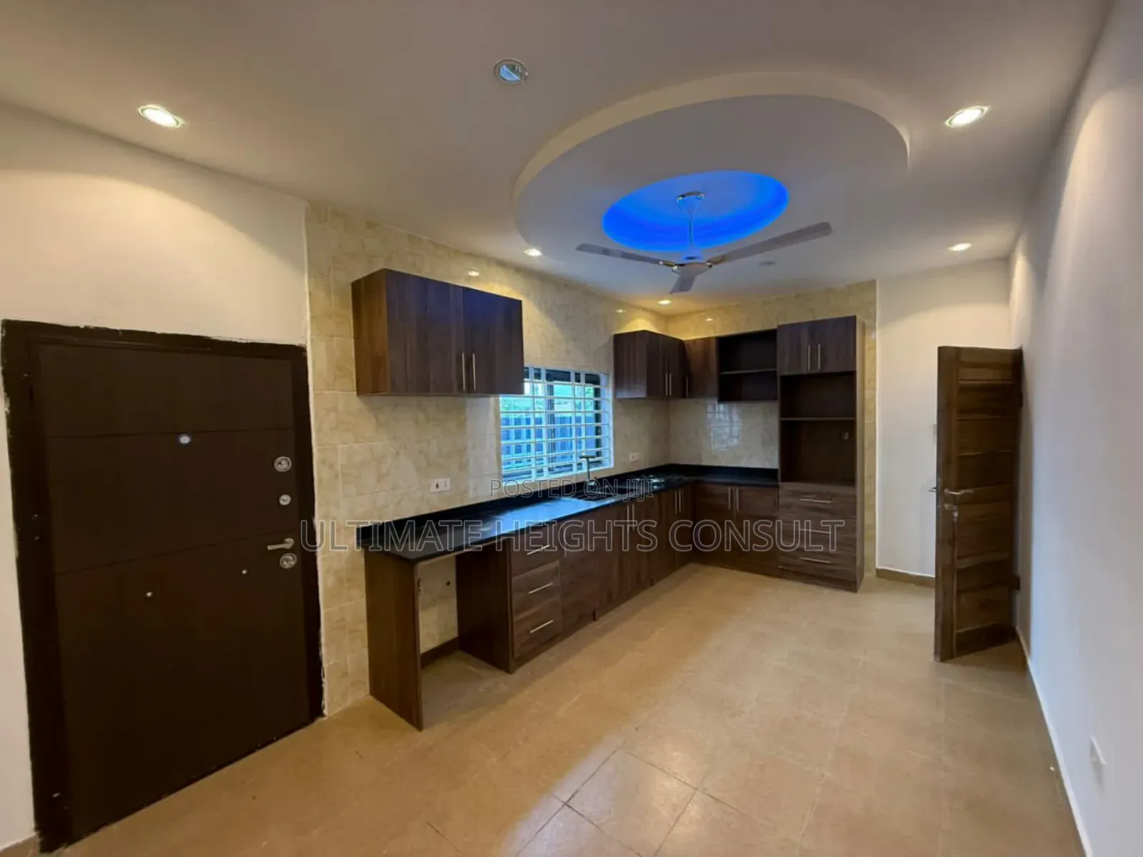 3bdrm House in Ablekuma Odumase for sale