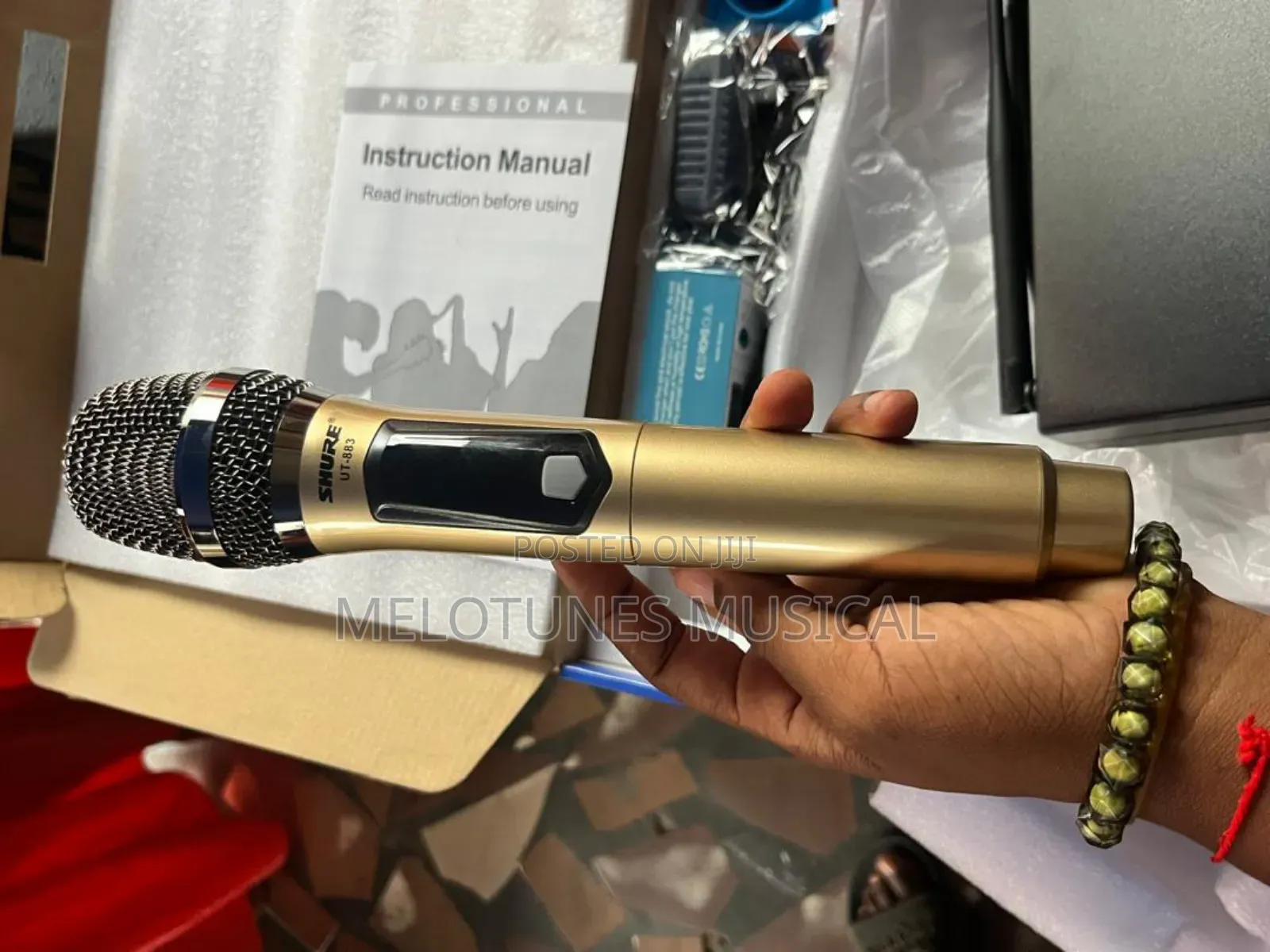 Shure Ut-883 Wireless Microphone System