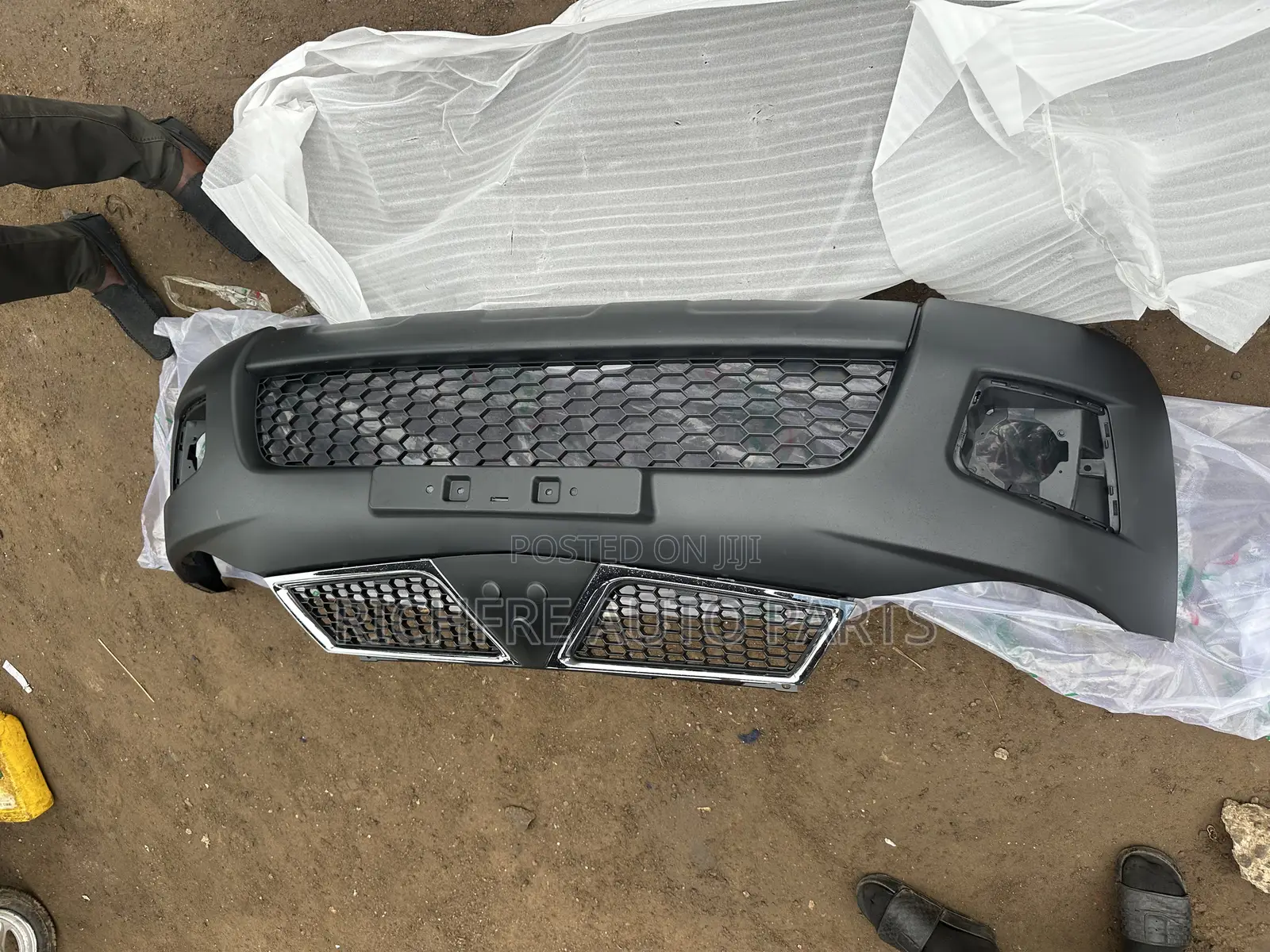 L200 2010,2012 Vodafone Complete Bumper