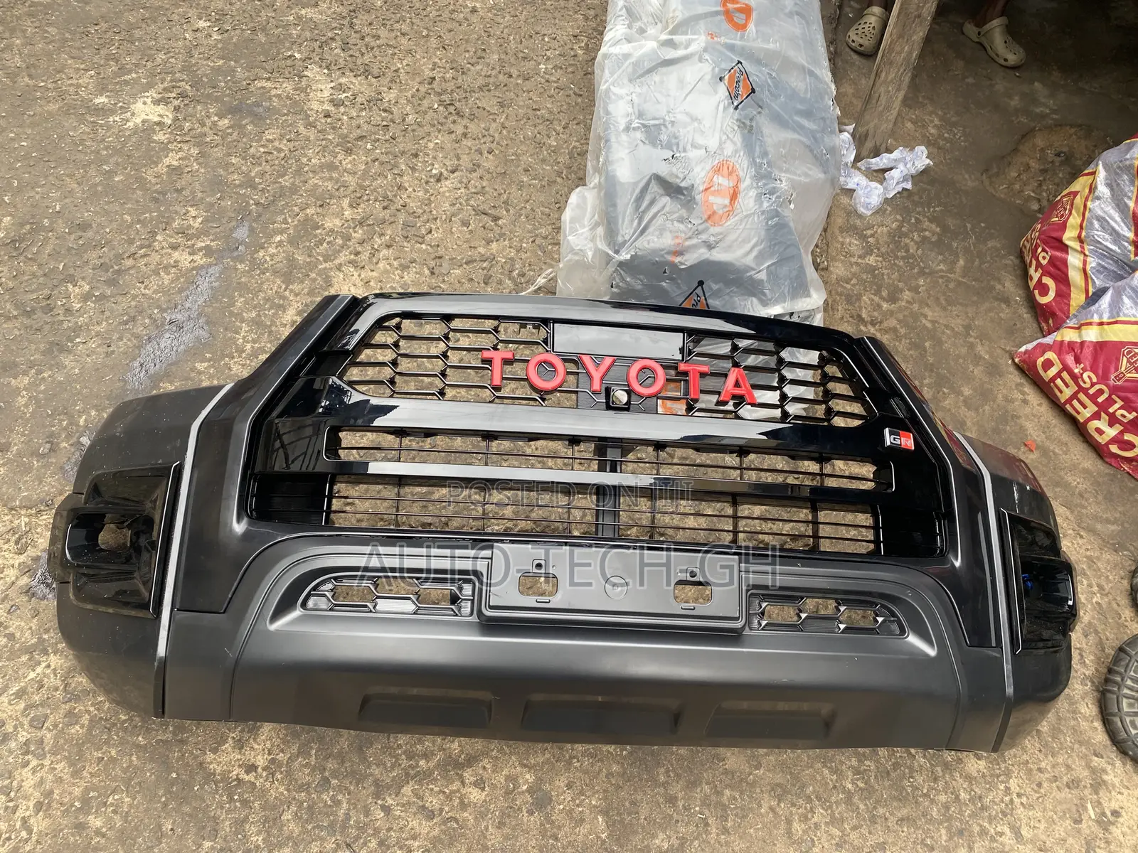 Toyota Hilux Complete Bumper 2024