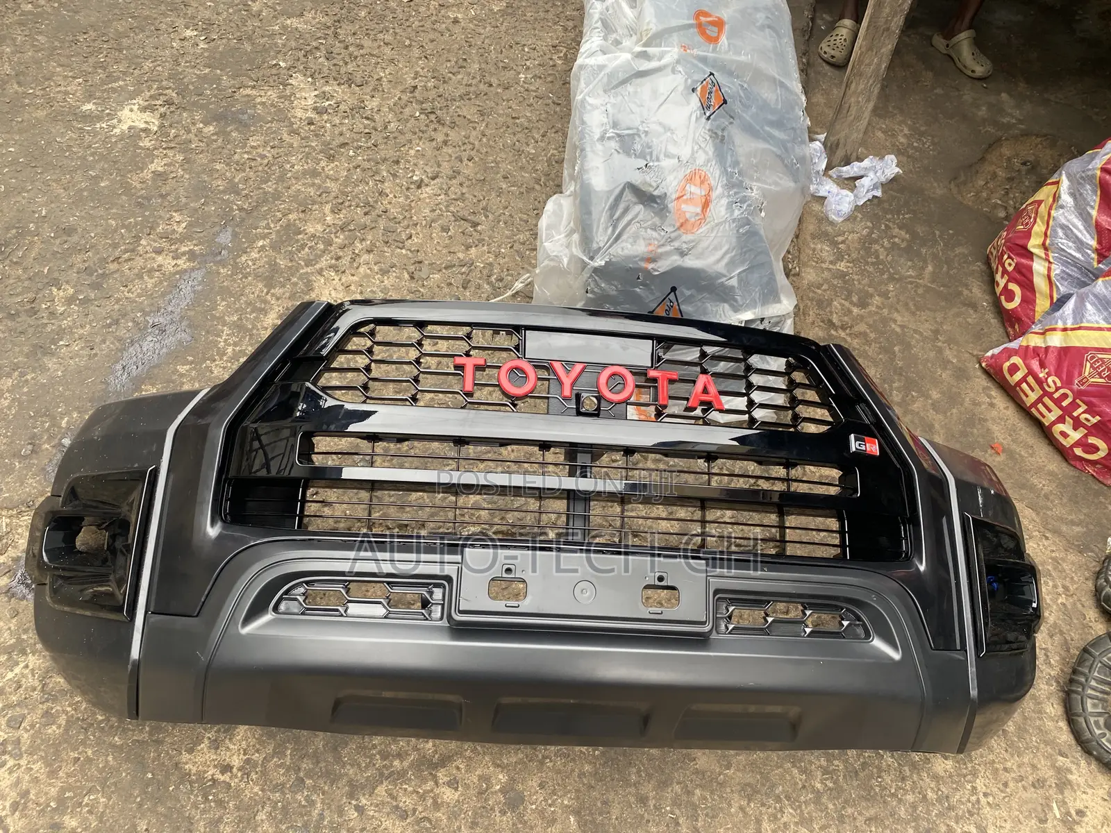 Toyota Hilux Complete Bumper 2024