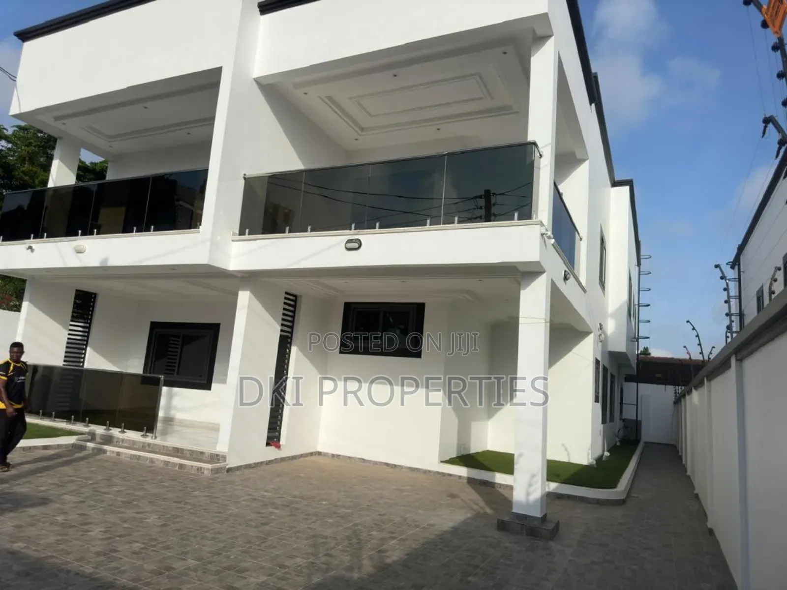 5bdrm House in Dki Properties, East Legon for sale