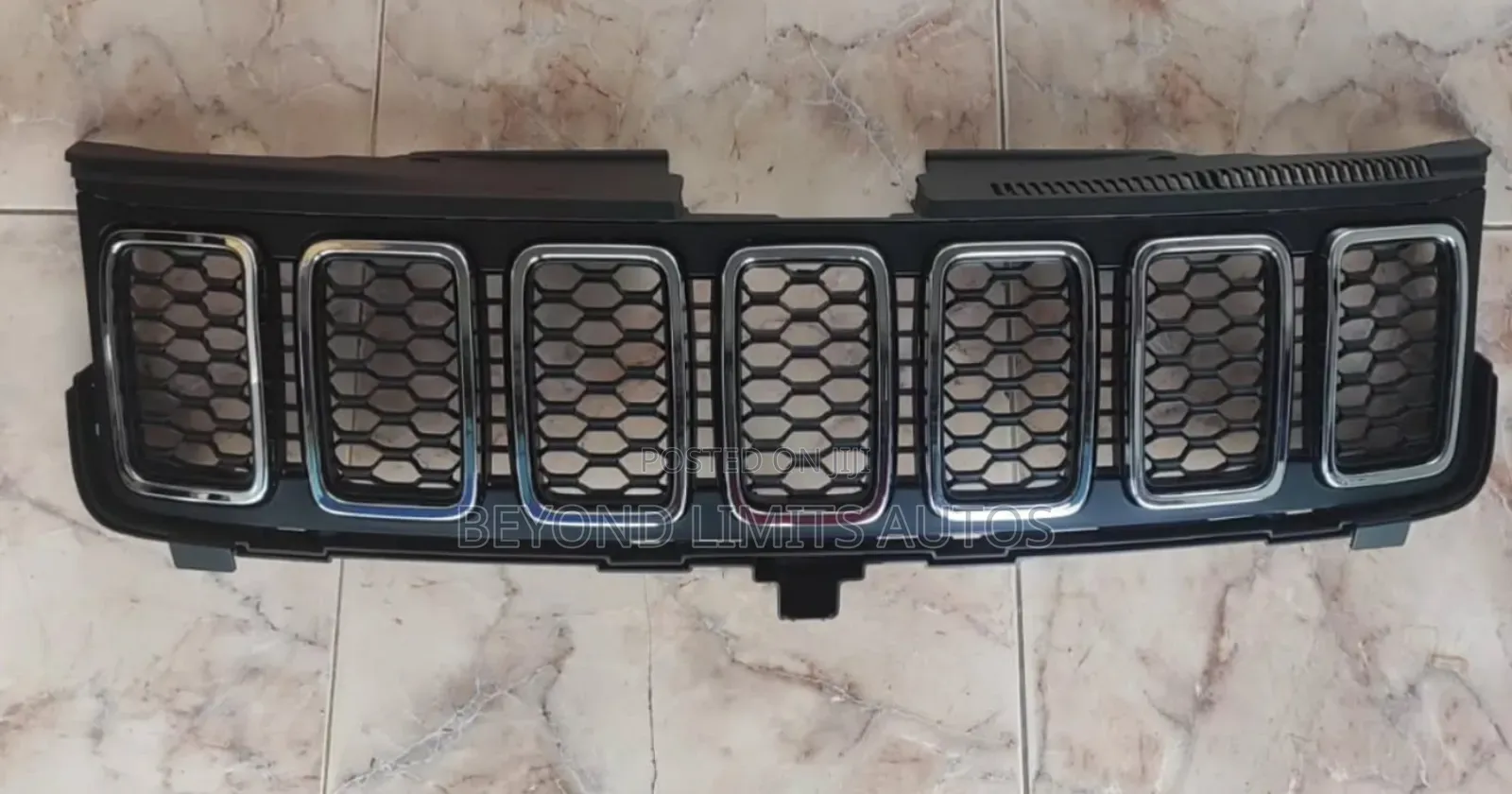 Jeep Cherokee 2017,2018,2019 Front Grille/Shell L/Top Shell
